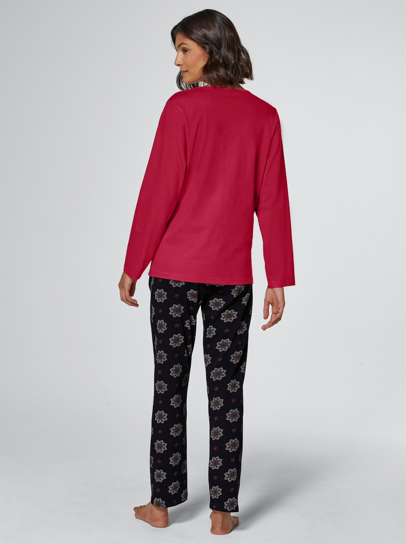 Comtessa Schlafanzug aus reiner Baumwolle - rot-schwarz-bedruckt