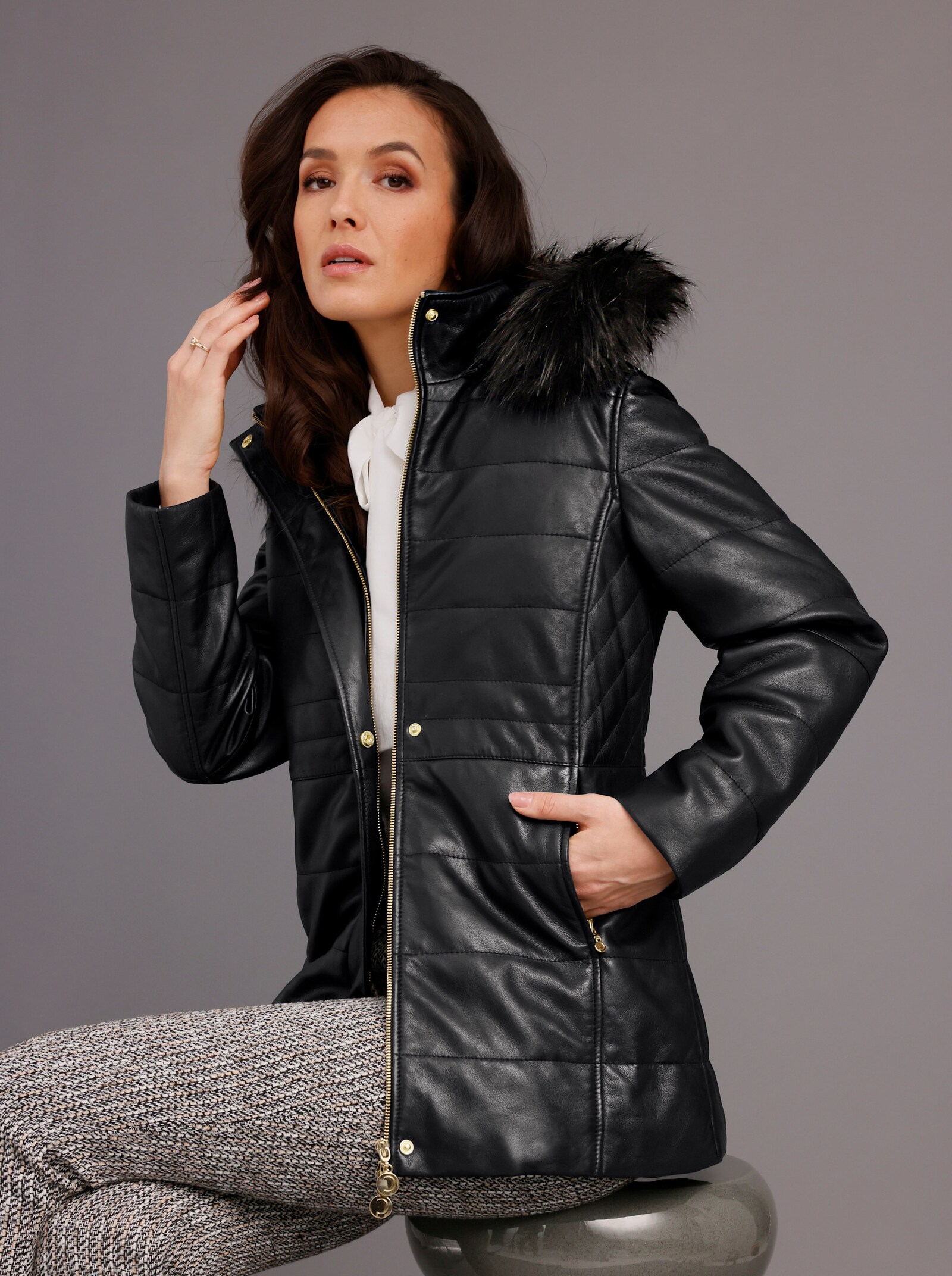 Mainpol Lederjacke mit Kapuze, abnehmbar - schwarz