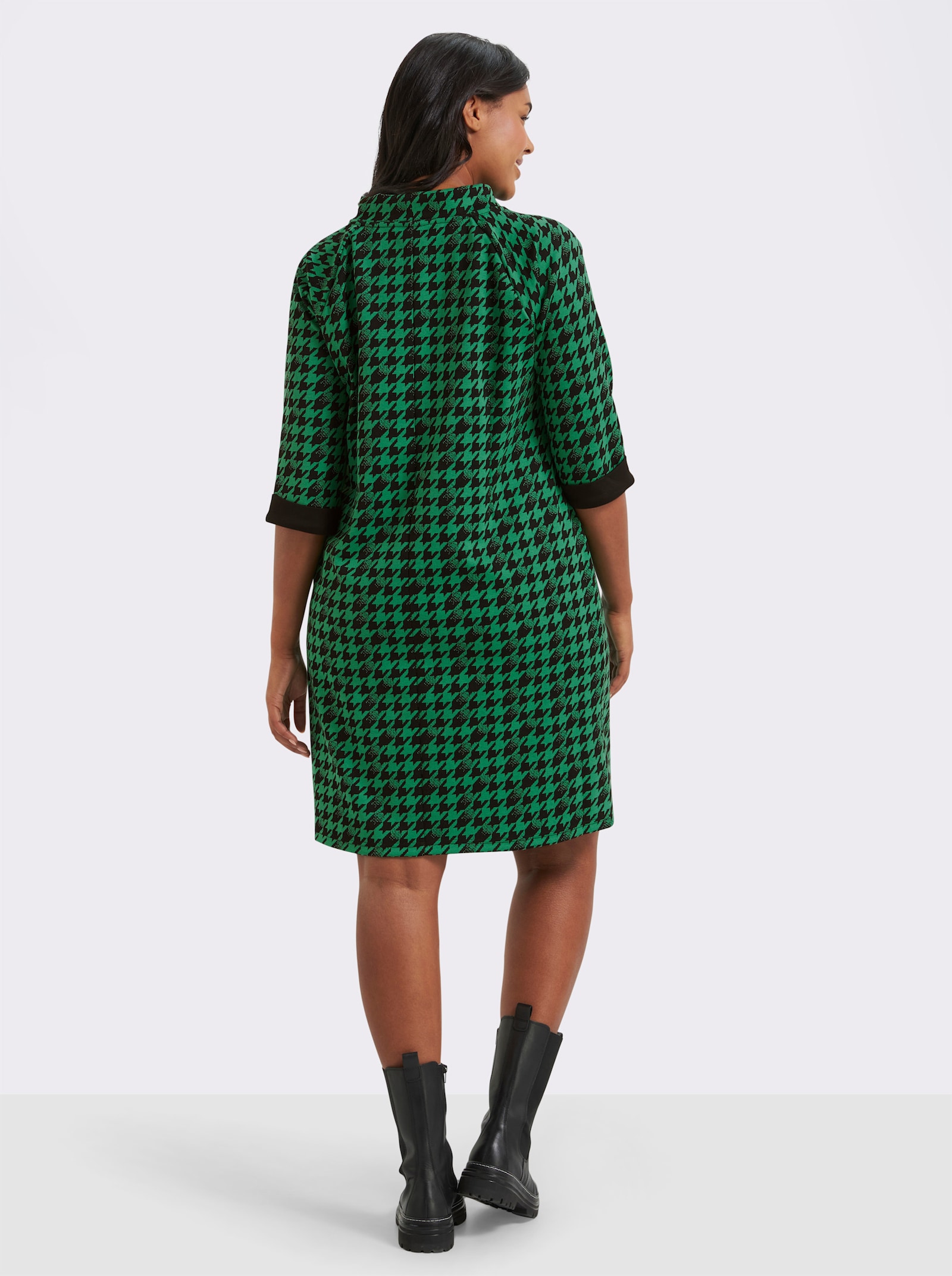Jerseykleid mit Kontrast-Akzenten - grasgrün-schwarz-gemustert