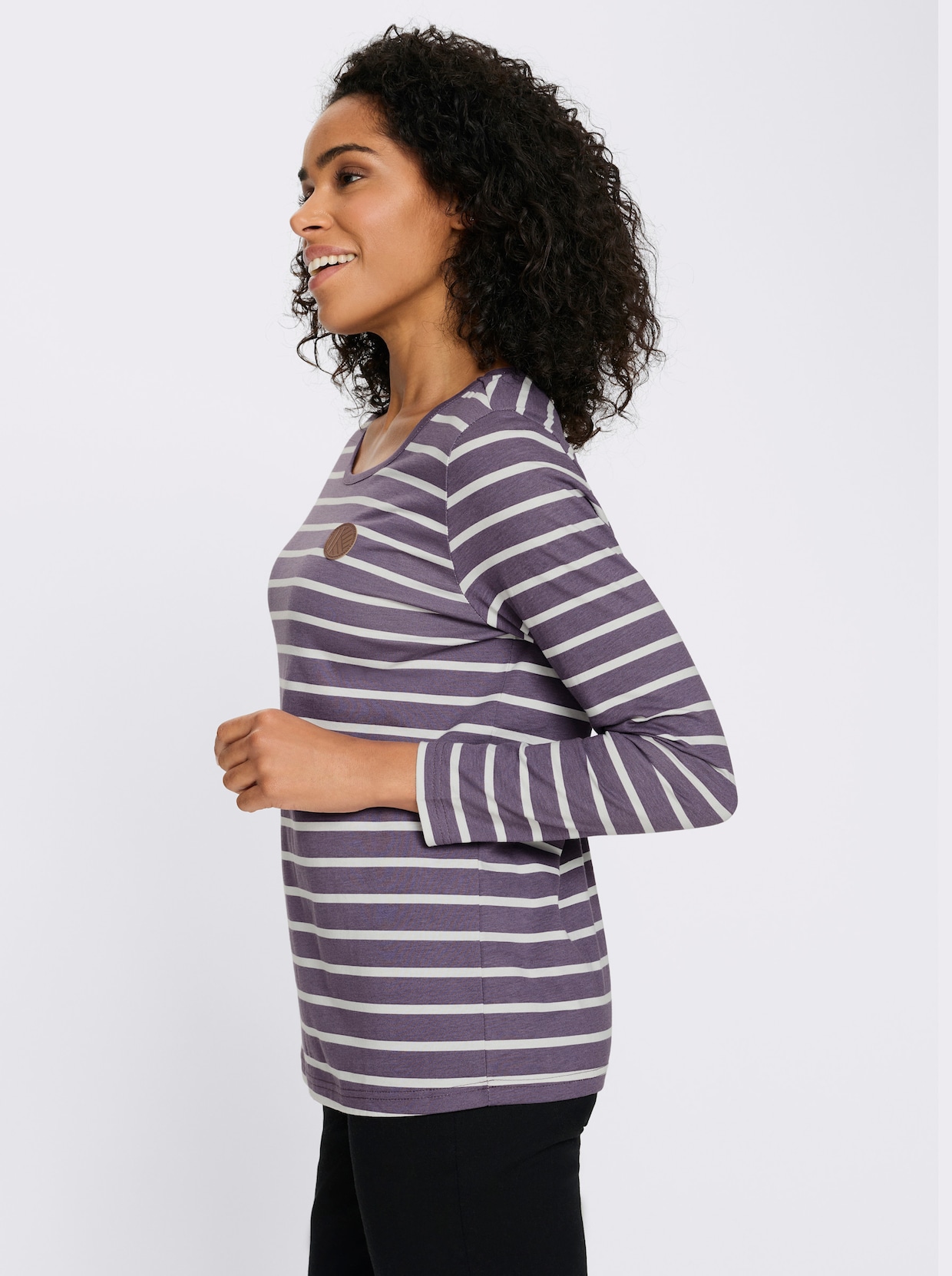 Langarmshirt mit Patch im Vorderteil, geringelt - feige-ecru-geringelt