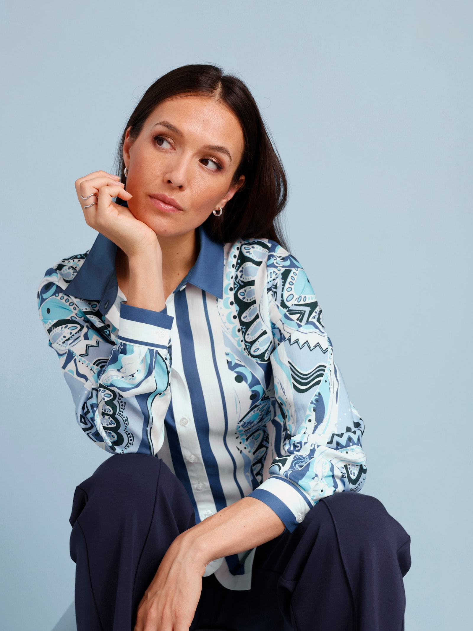CREATION L PREMIUM Druckbluse im Tücherdruck - weiß-eisblau-bedruckt