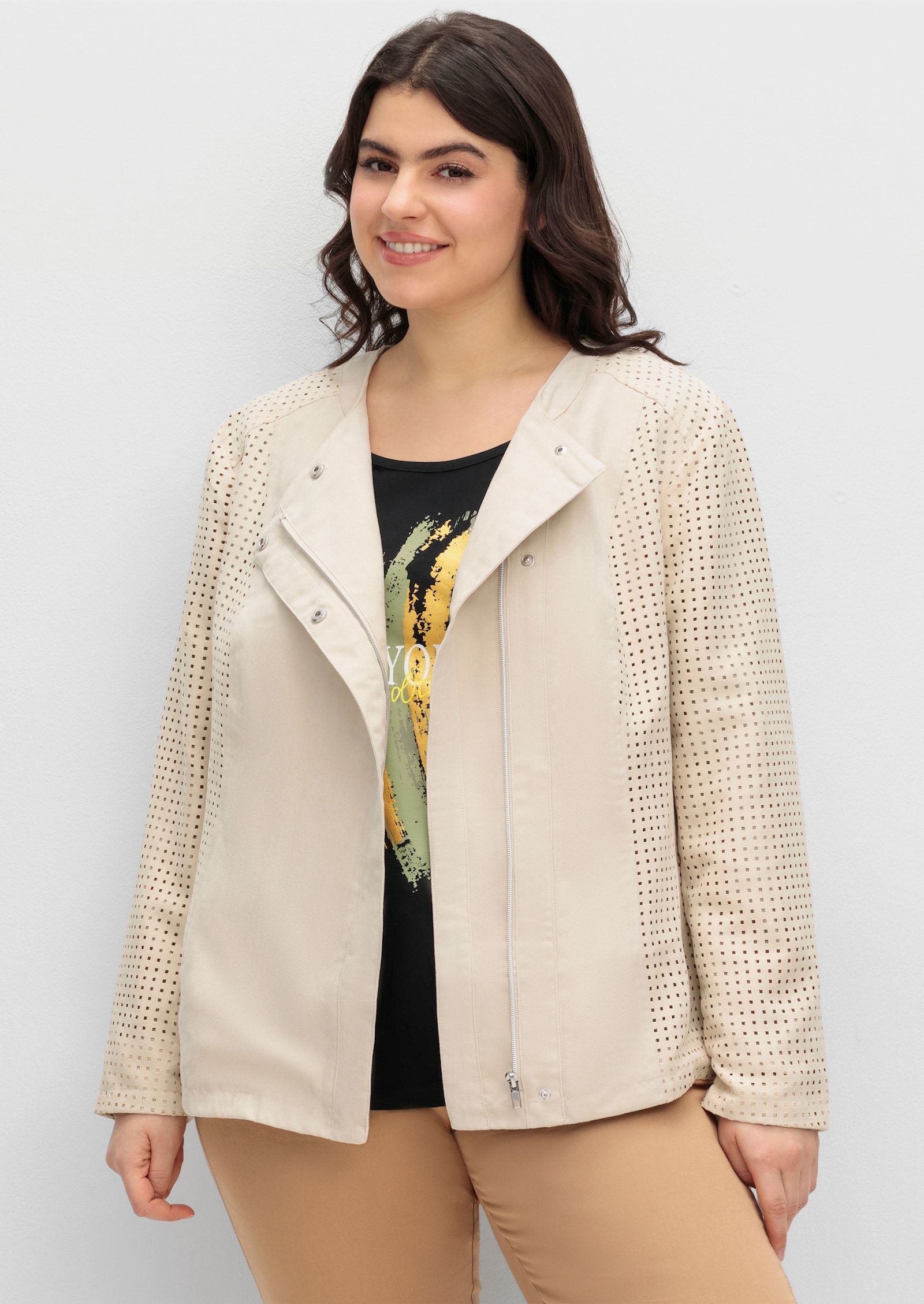 Lederimitatjacke mit Lasercut-Muster - sand