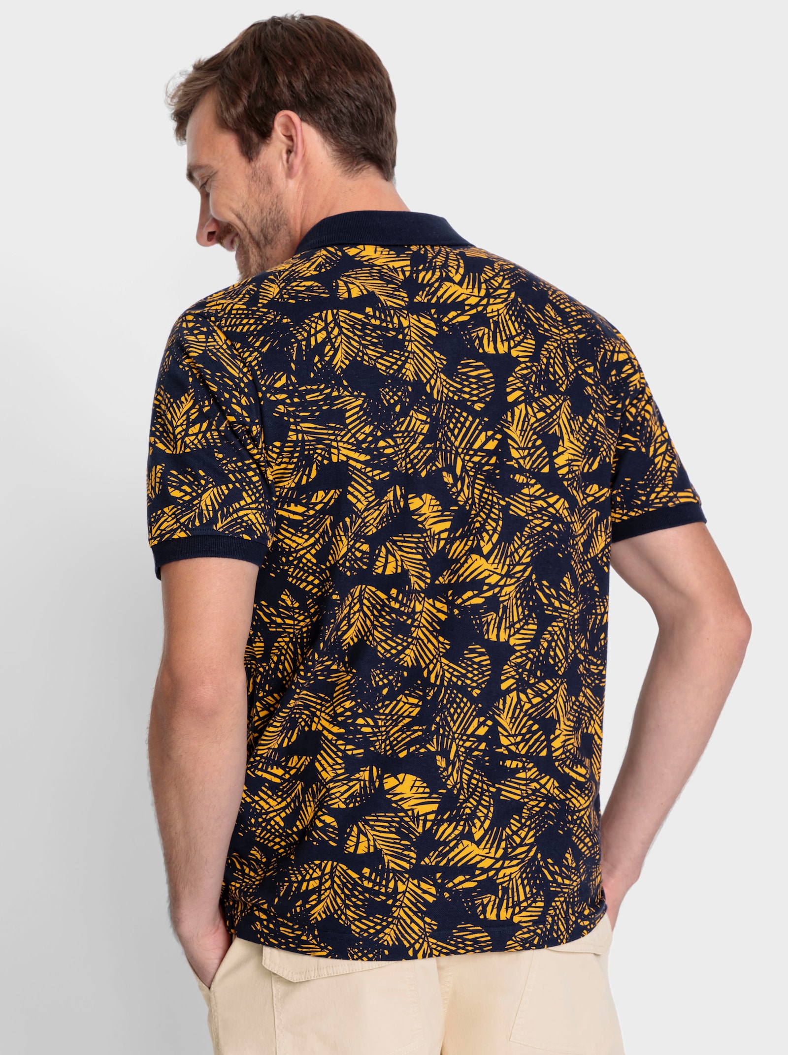 Catamaran Shirt met korte mouwen en bloemenpatroon rondom - marine/oker gedessineerd