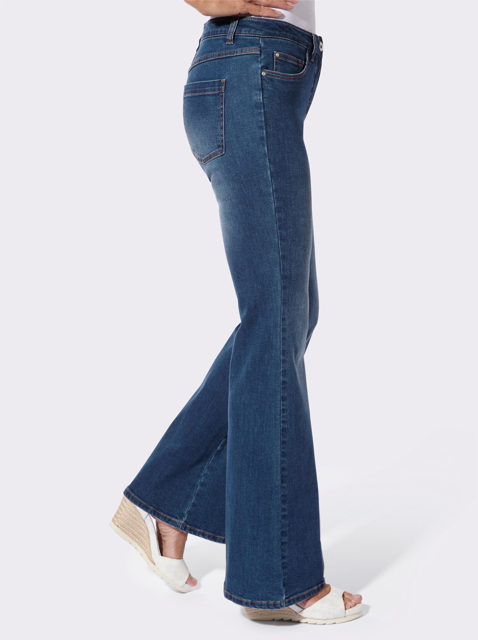 Schlagjeans in 5-Pocket-Form - blue-stone-washed