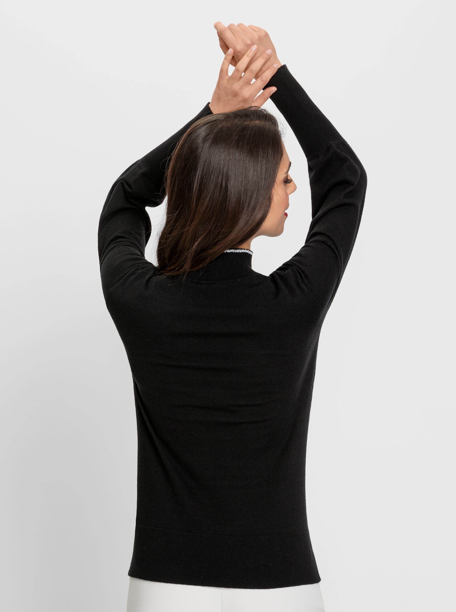 heine Stehkragenpullover mit seitlicher Schluppe - schwarz