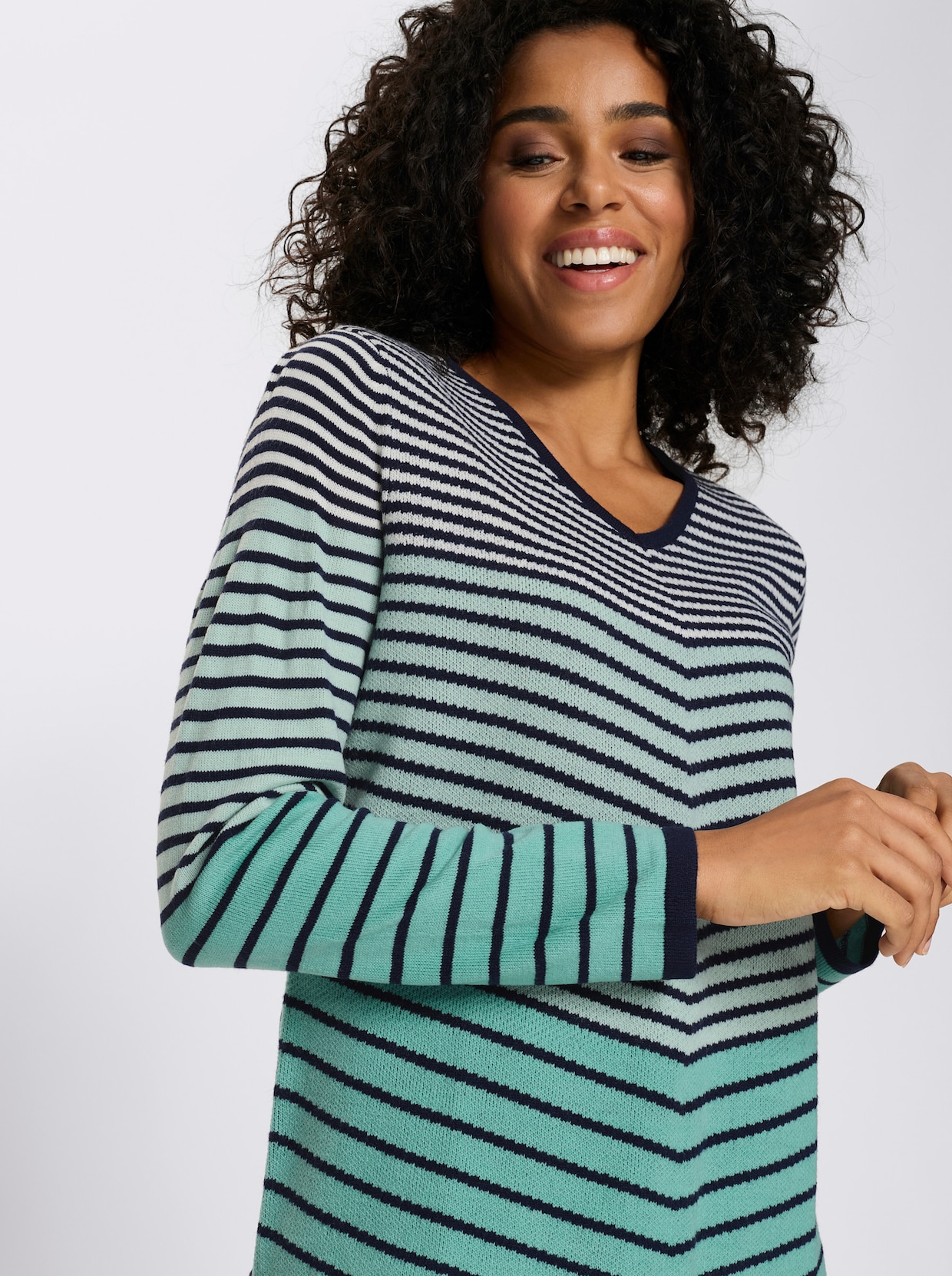 Langarm-Pullover mit Ringel-Muster, Jacquard - salbei-marine-geringelt