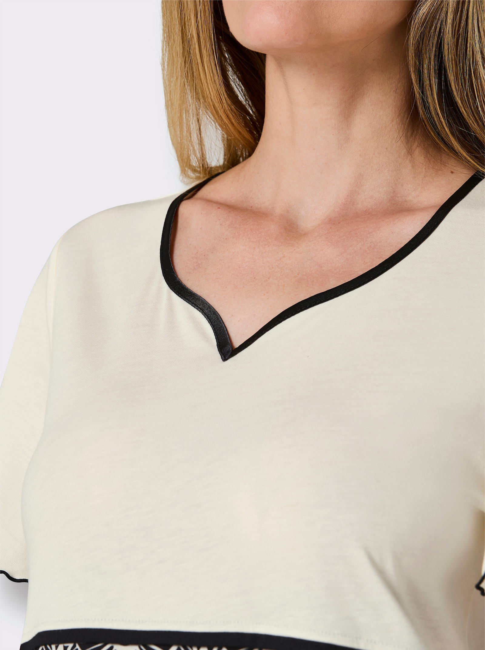 wäschepur Chemise de nuit - couleur ivoire-noir imprimé