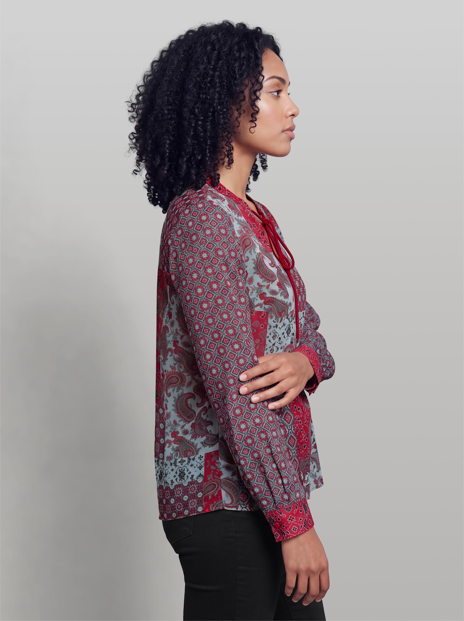 heine Druckbluse in Crinkle-Optik - jade-erdbeere-bedruckt
