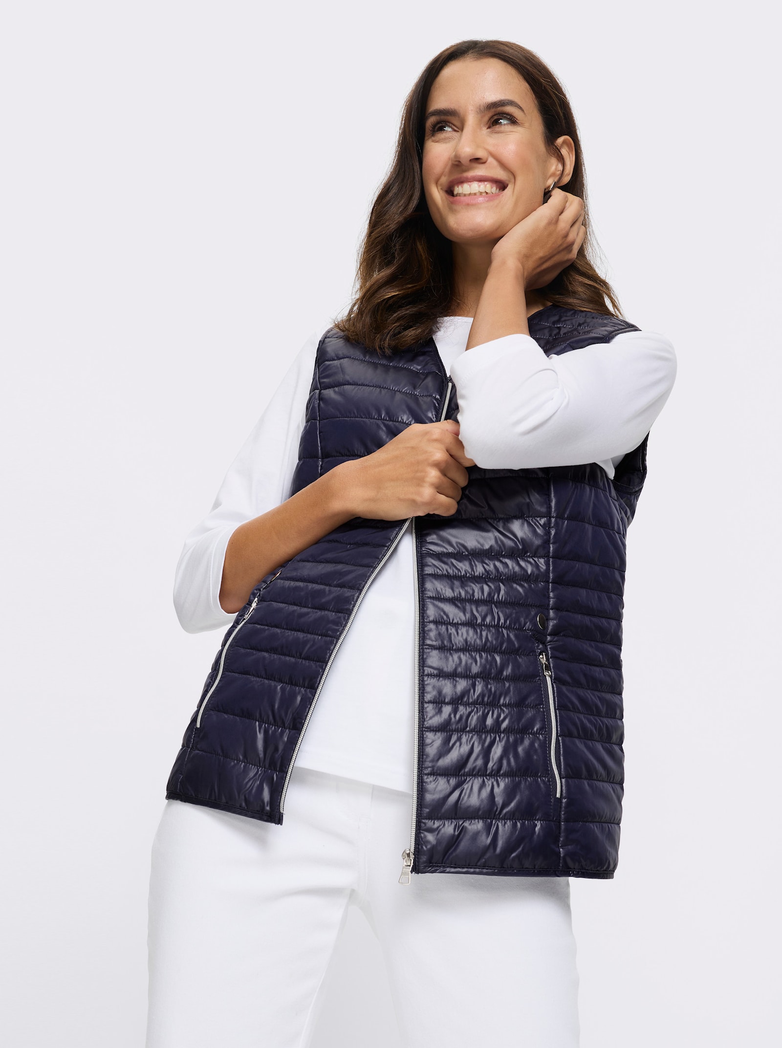 Prošívaná vesta s lehkým vatováním - námořnická modrá