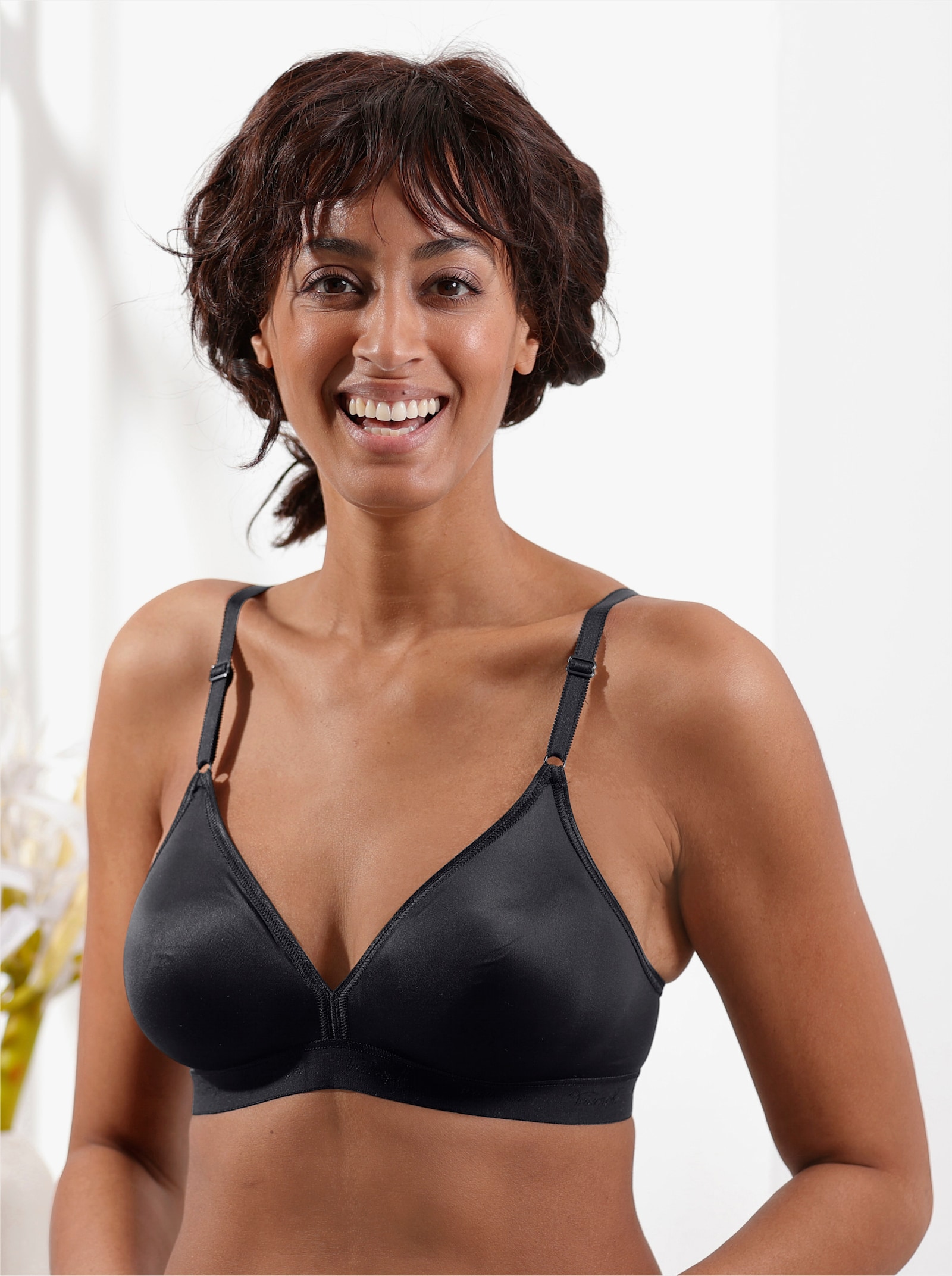 Triumph Soutien-gorge spécial T-shirt sans armatures, qualité microfibre - noir