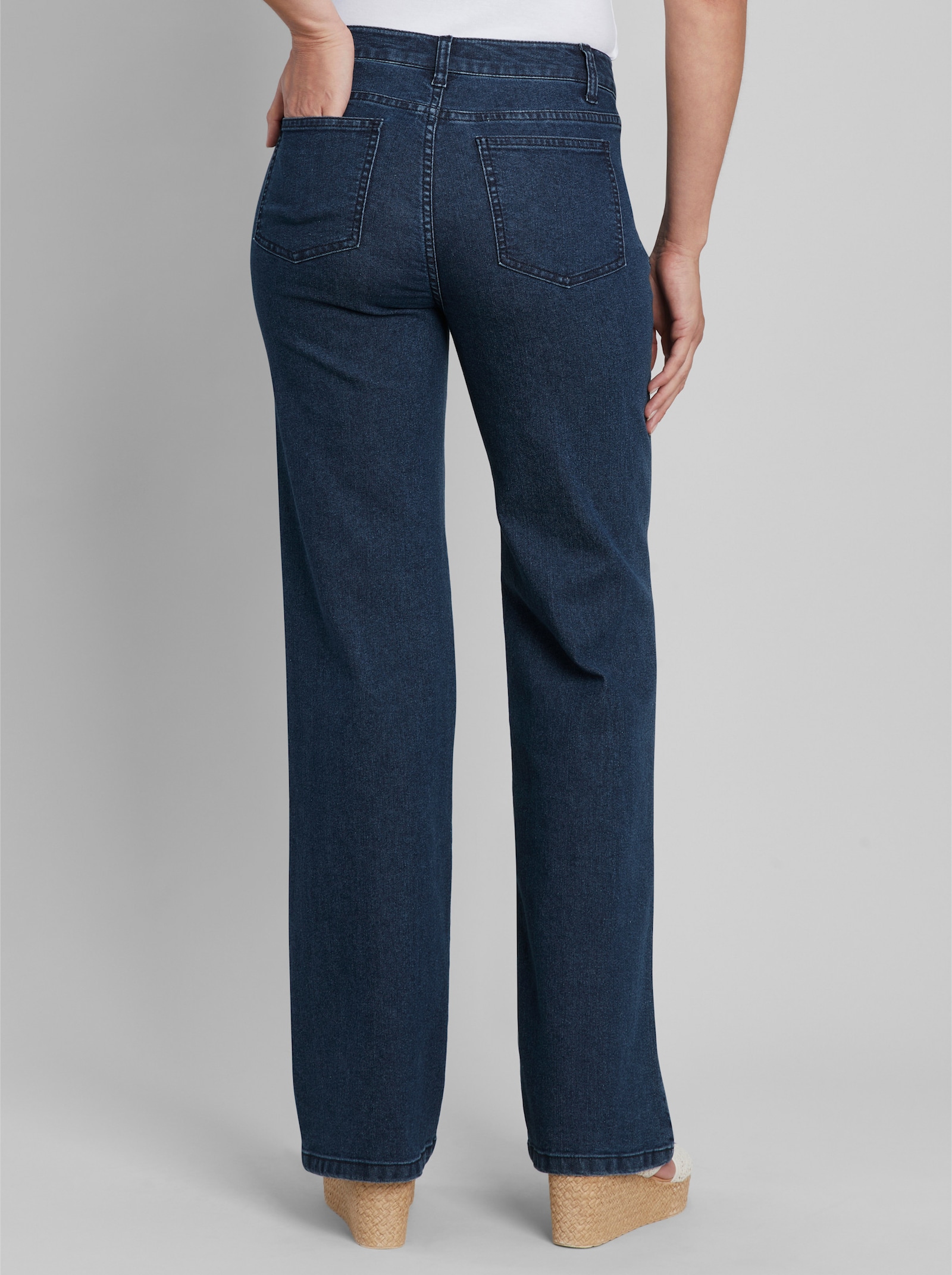heine Bootcut-Jeans mit aufgesetzten Taschen - blue-stone-washed