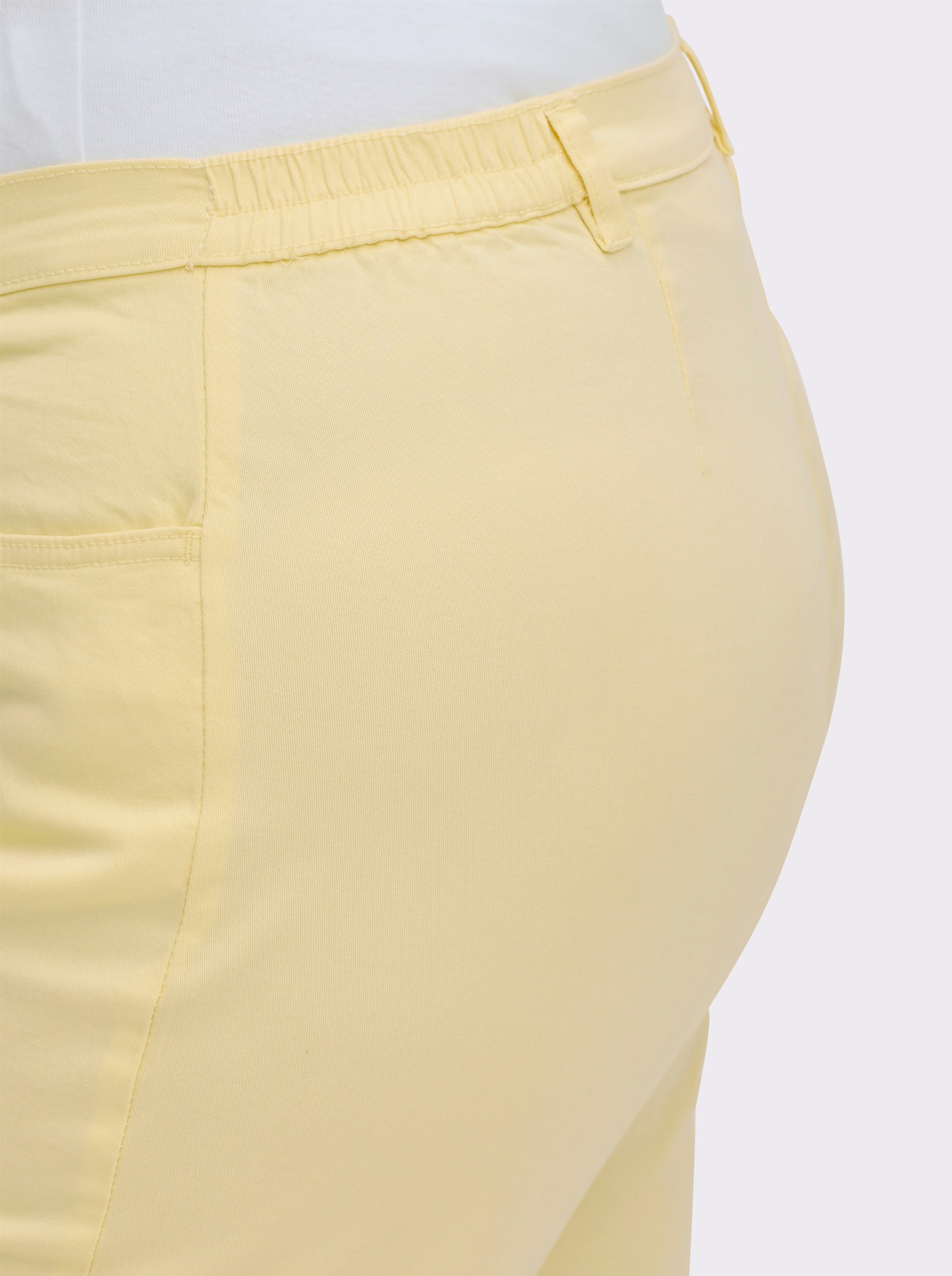 Jeans mit Stretch-Anteil - vanillegelb