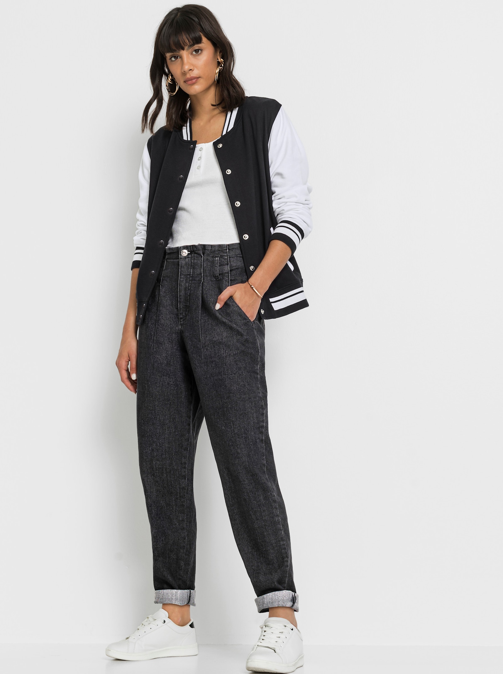 Sweatjacke im College-Stil - schwarz-weiß-gemustert