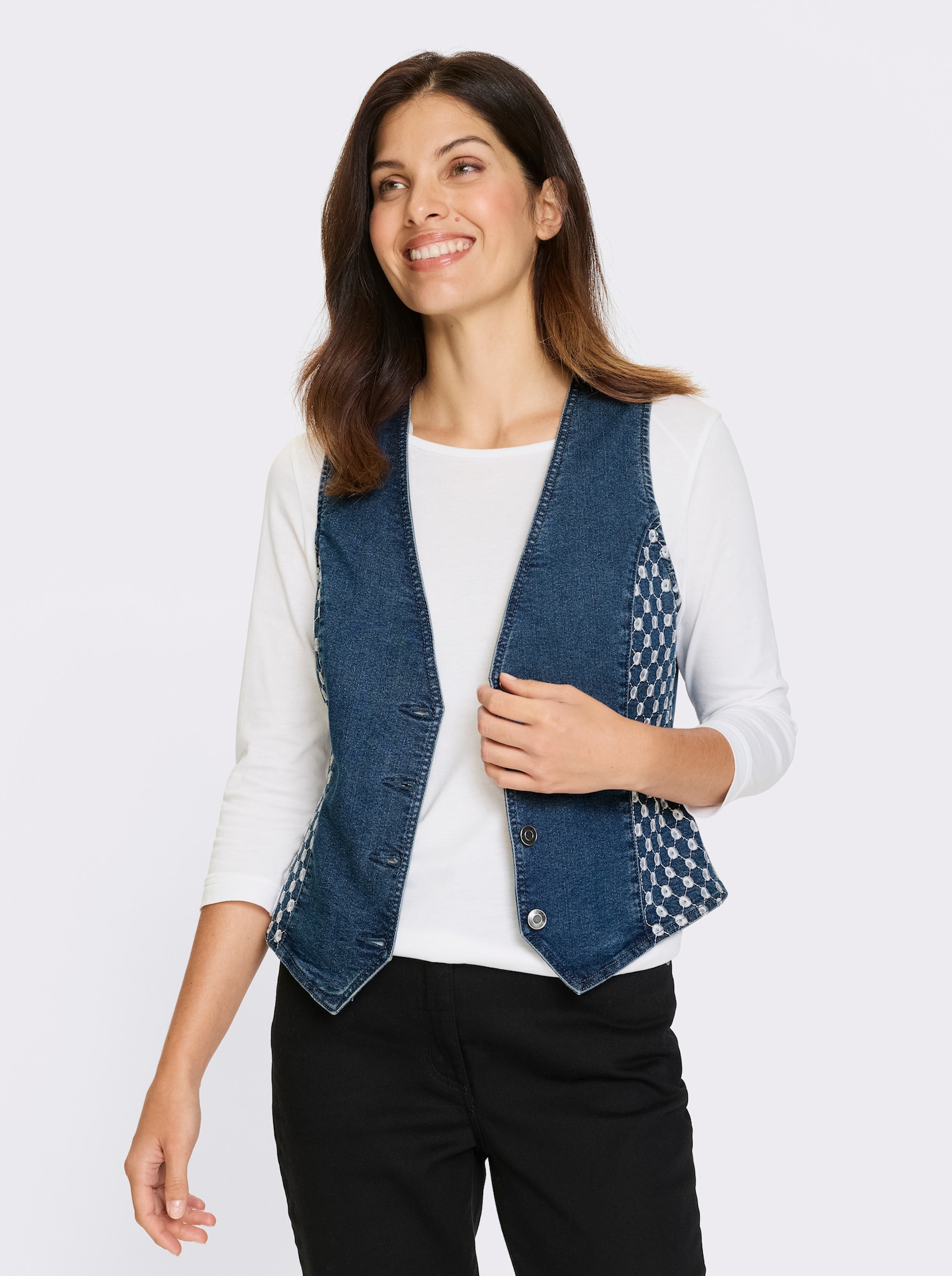 Jeansweste mit Lochstickerei - blue-stone-washed