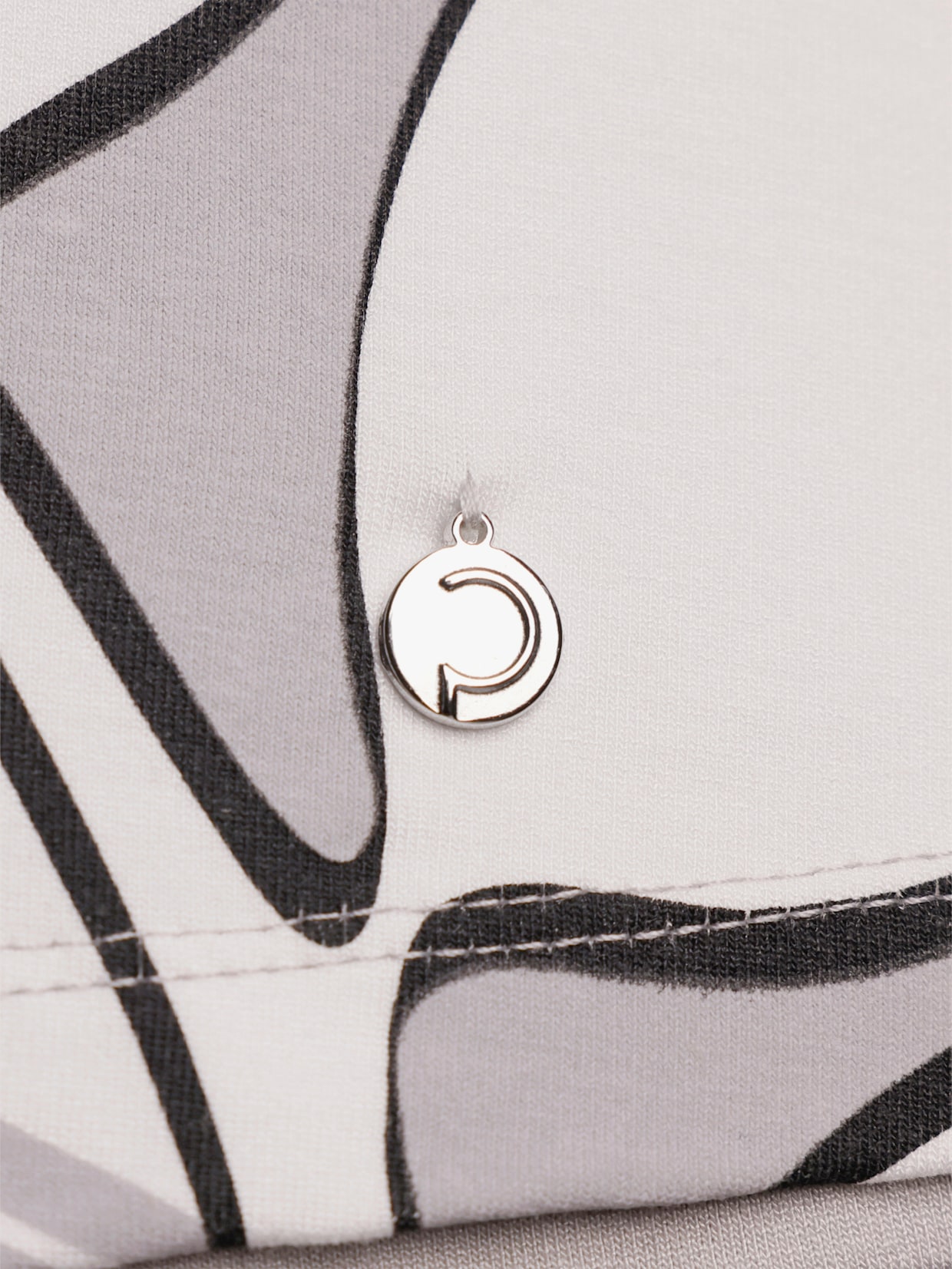 CREATION L PREMIUM Kurzarmshirt in seidig mattem Glanz, mit 95% Modal - ecru-steingrau-bedruckt