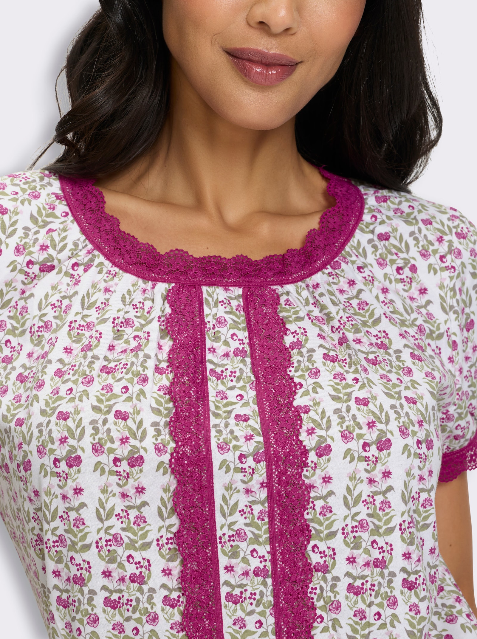 Trachtenshirt mit Spitzenborte - weiß-magenta-bedruckt