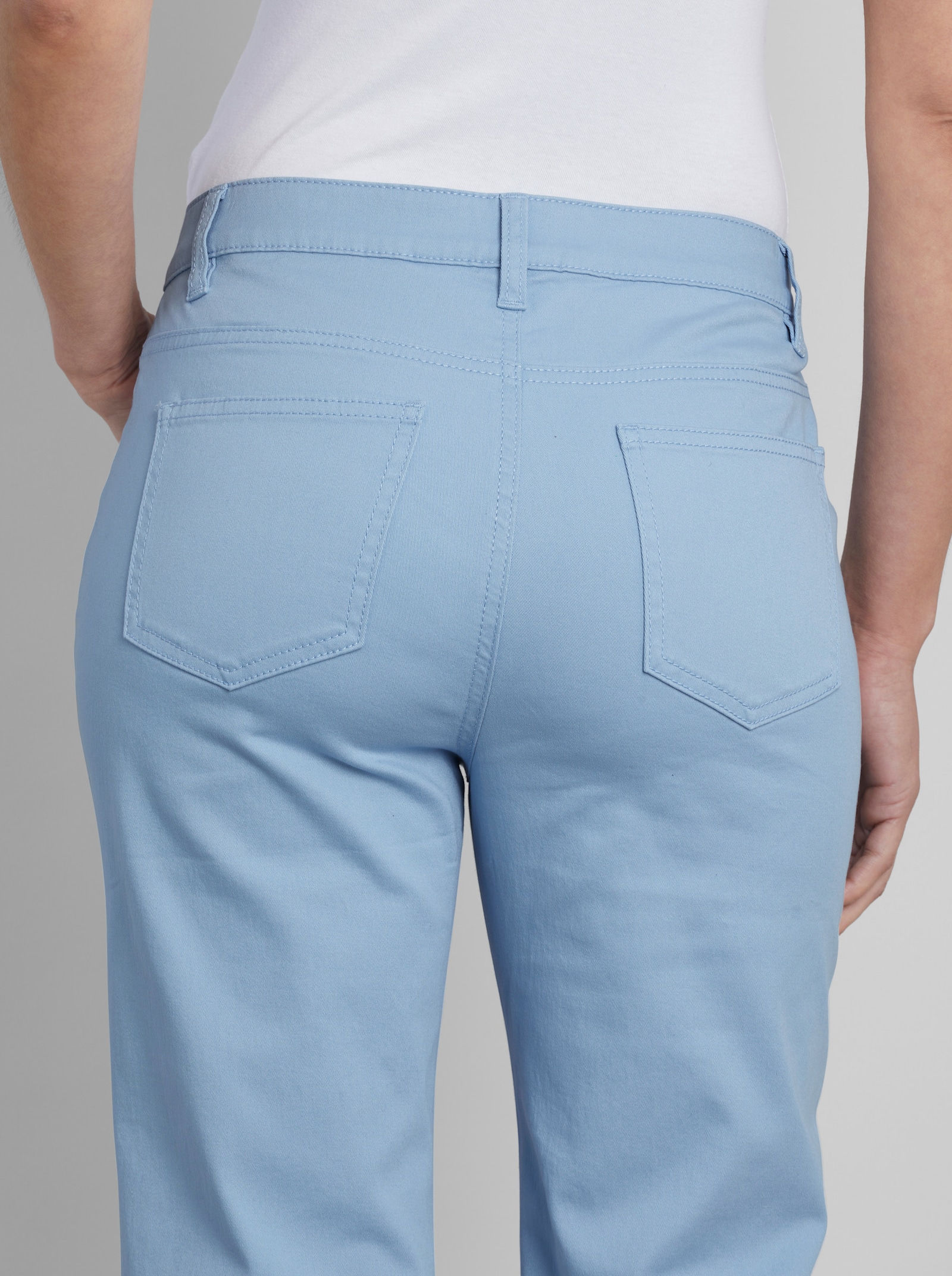 heine 7/8-Hose mit figurfreundlichen Bügelfalten - eisblau
