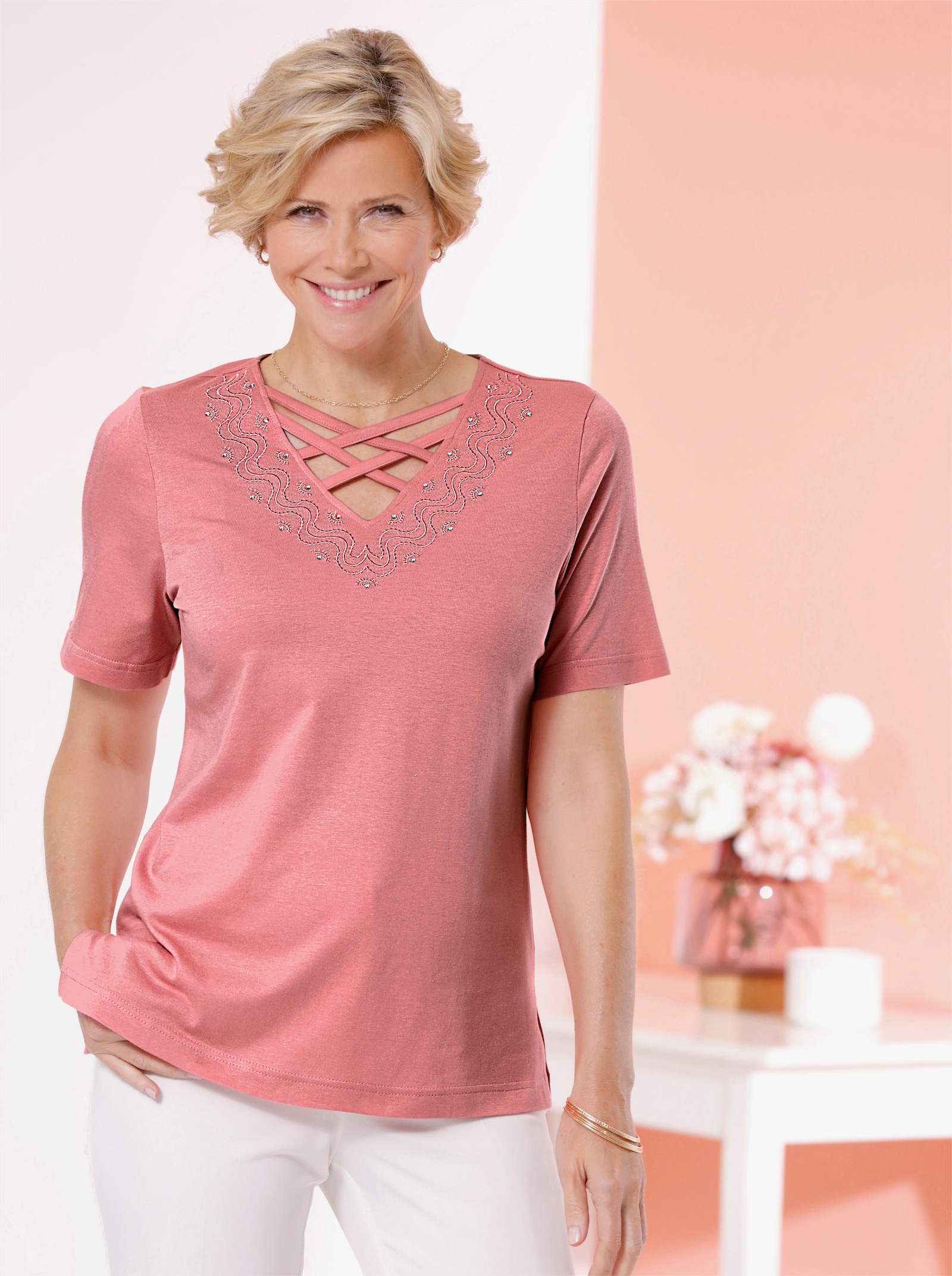 Kurzarmshirt mit Bänderverzierung - flamingo