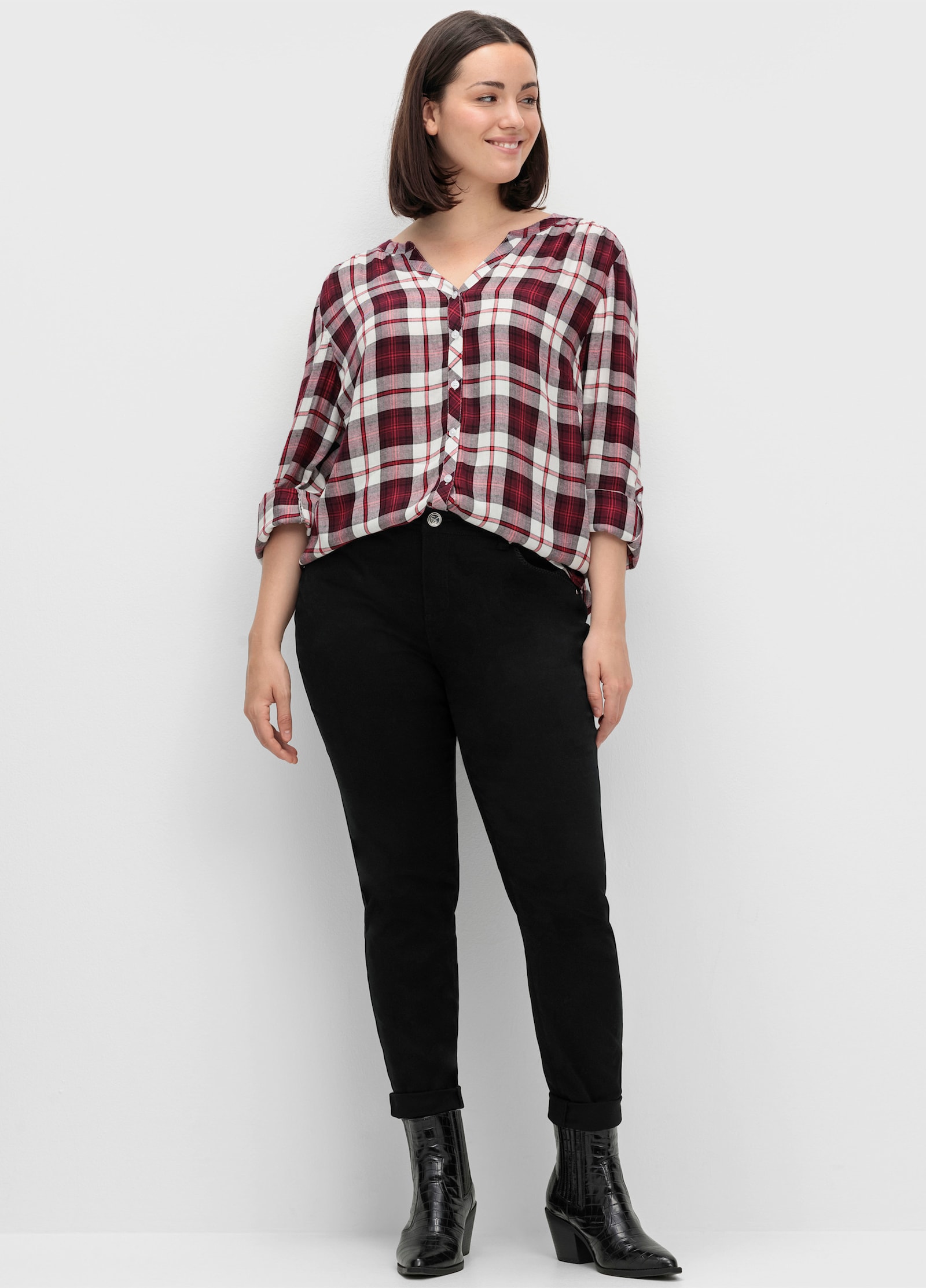 sheego Hose mit schmalem Bein und bequemer Taille - schwarz