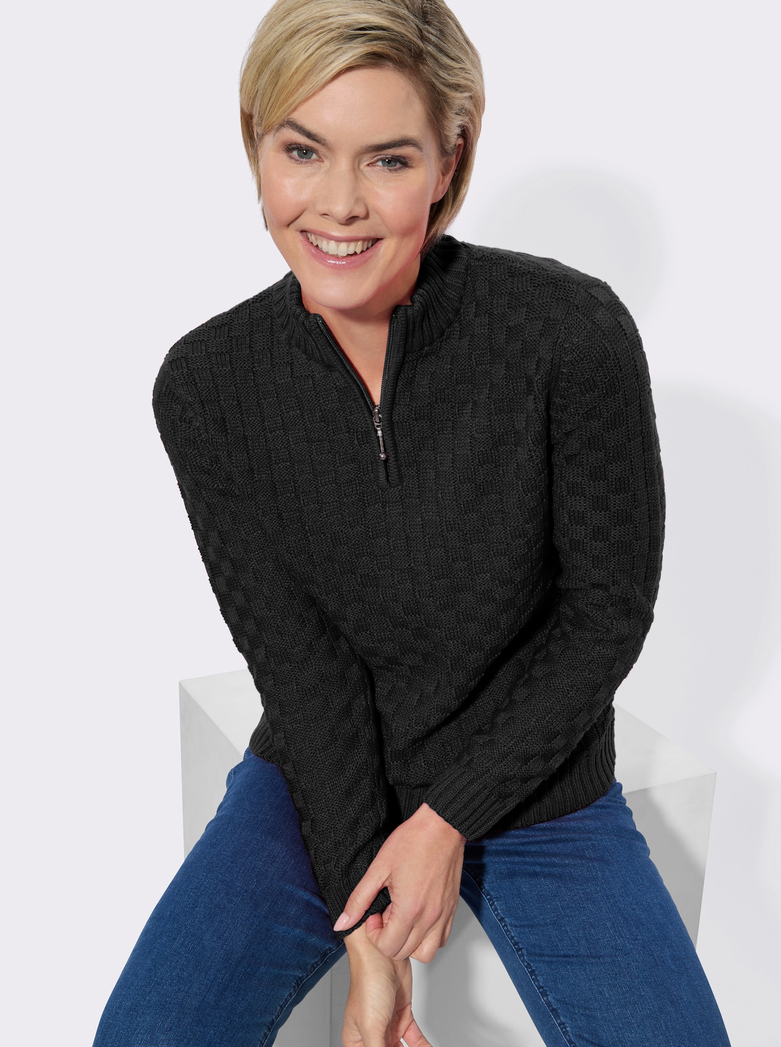 Strickpullover mit Stehkragen - schwarz