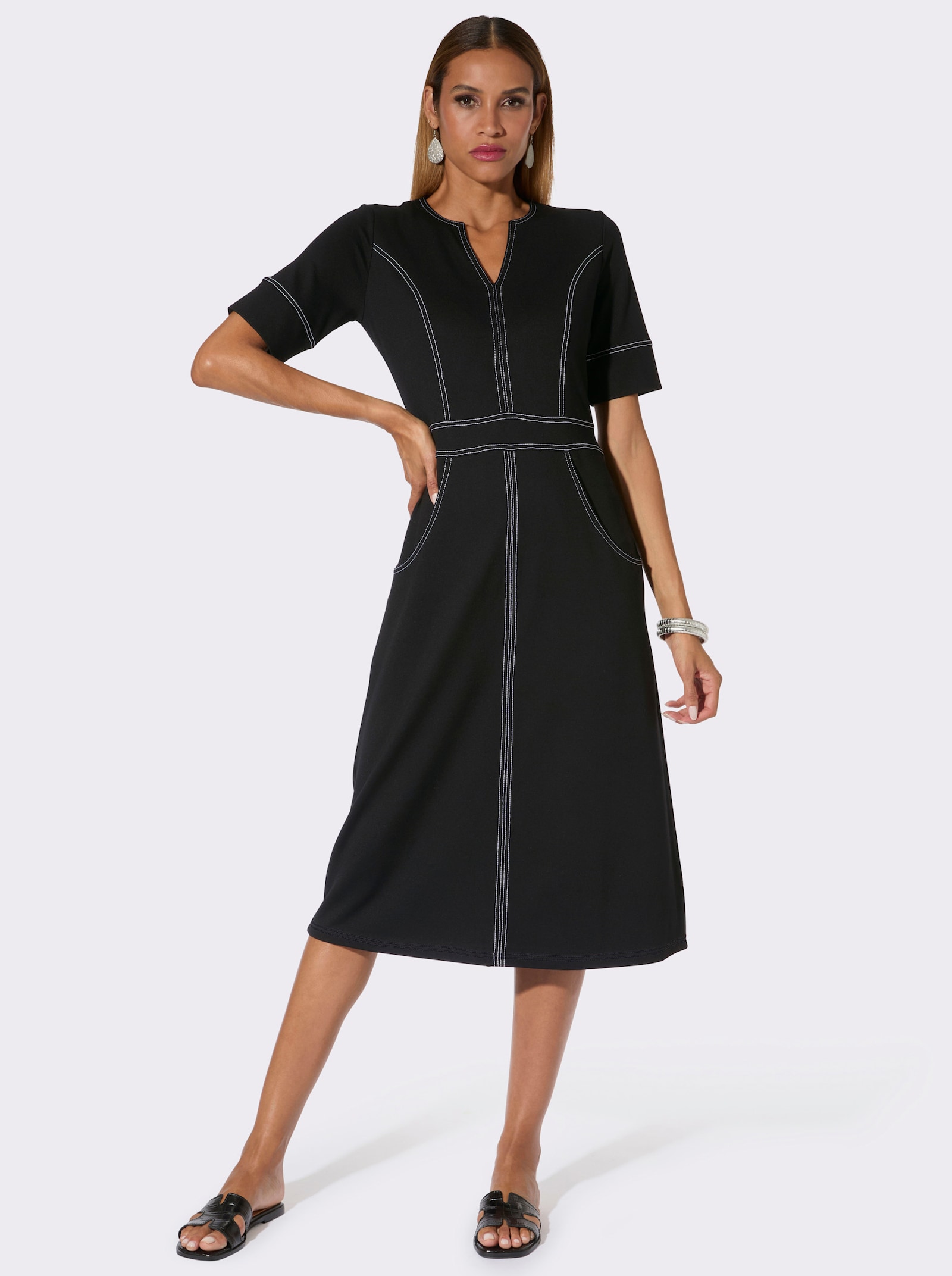 Jerseykleid mit seitlichem Reißverschluss - schwarz