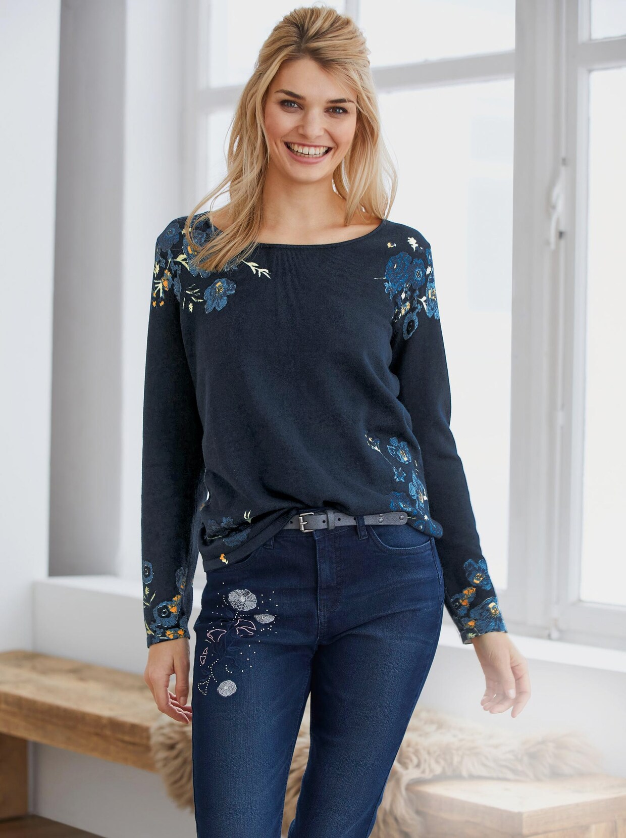 Linea Tesini Druck-Pullover - marine-bedruckt