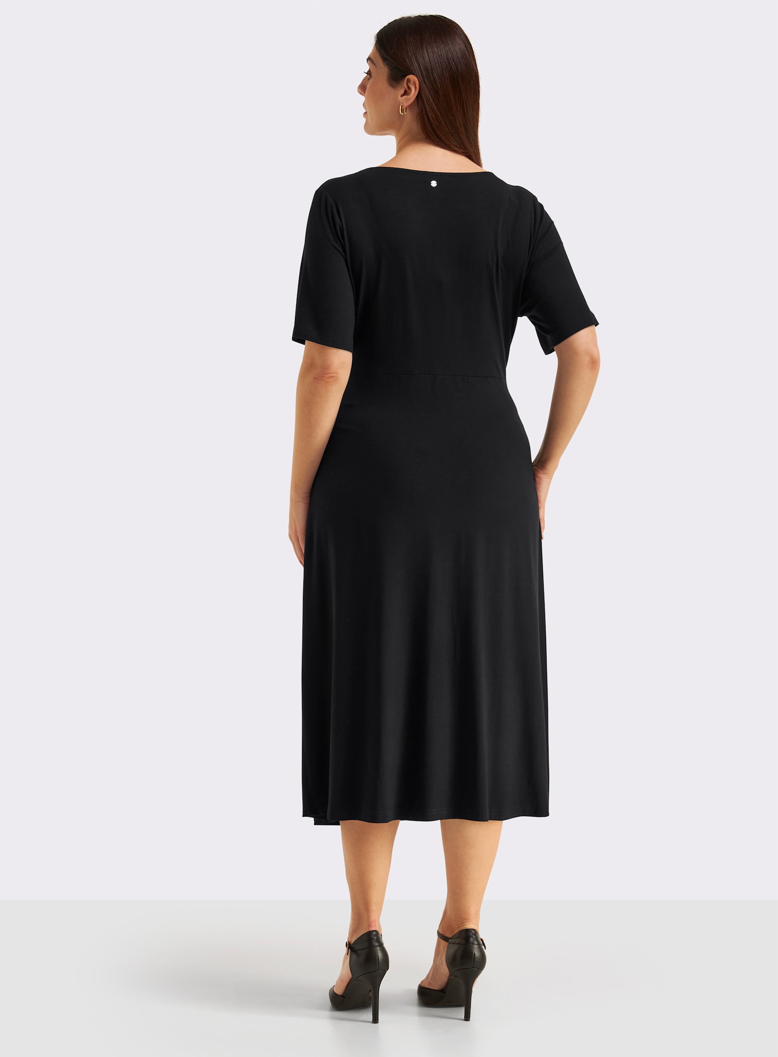 sheego Jerseykleid mit Wasserfall-Ausschnitt - schwarz