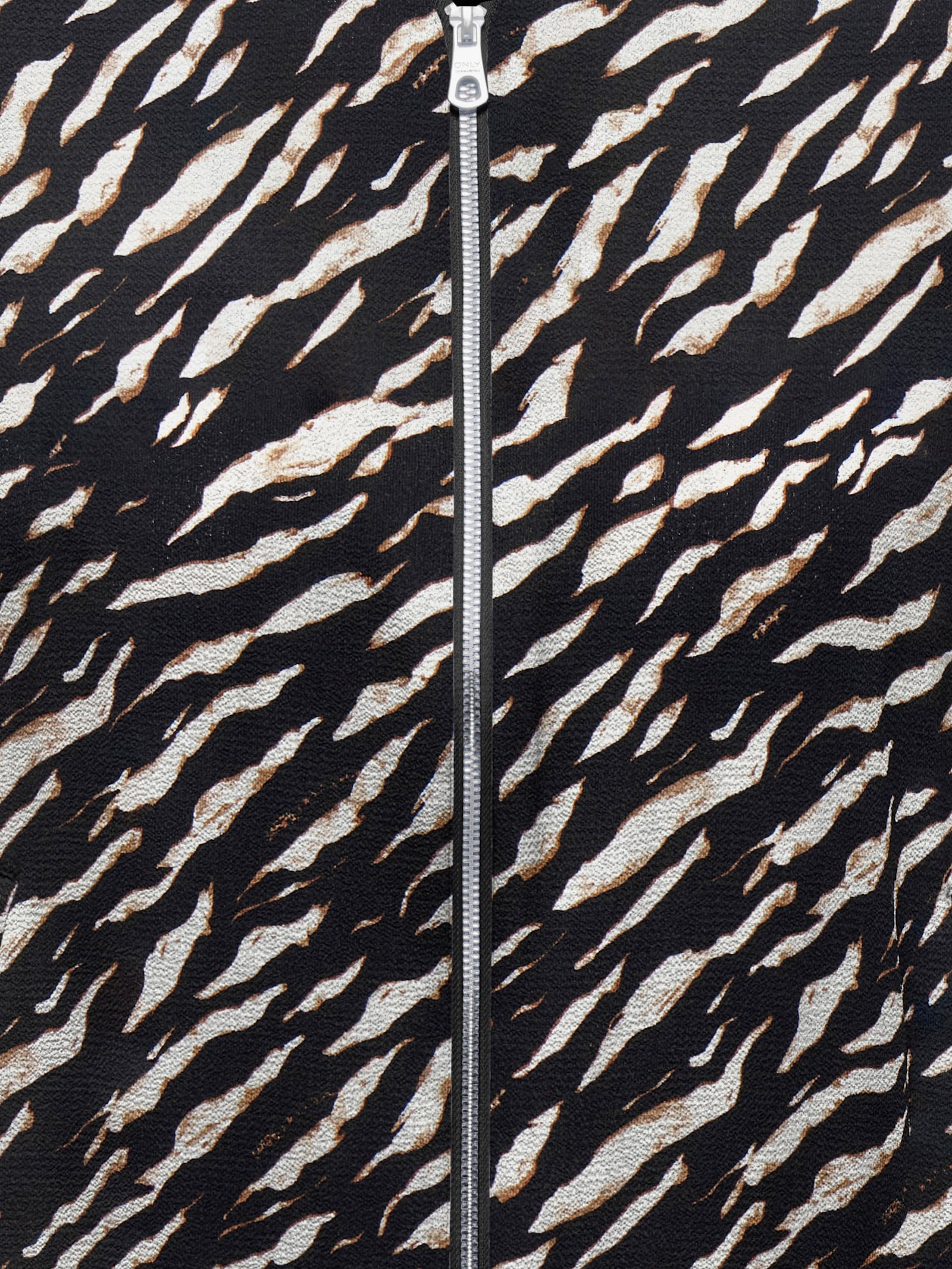 ONLY CARMAKOMA Bomberjacke - brush aop:noos derifting zebra