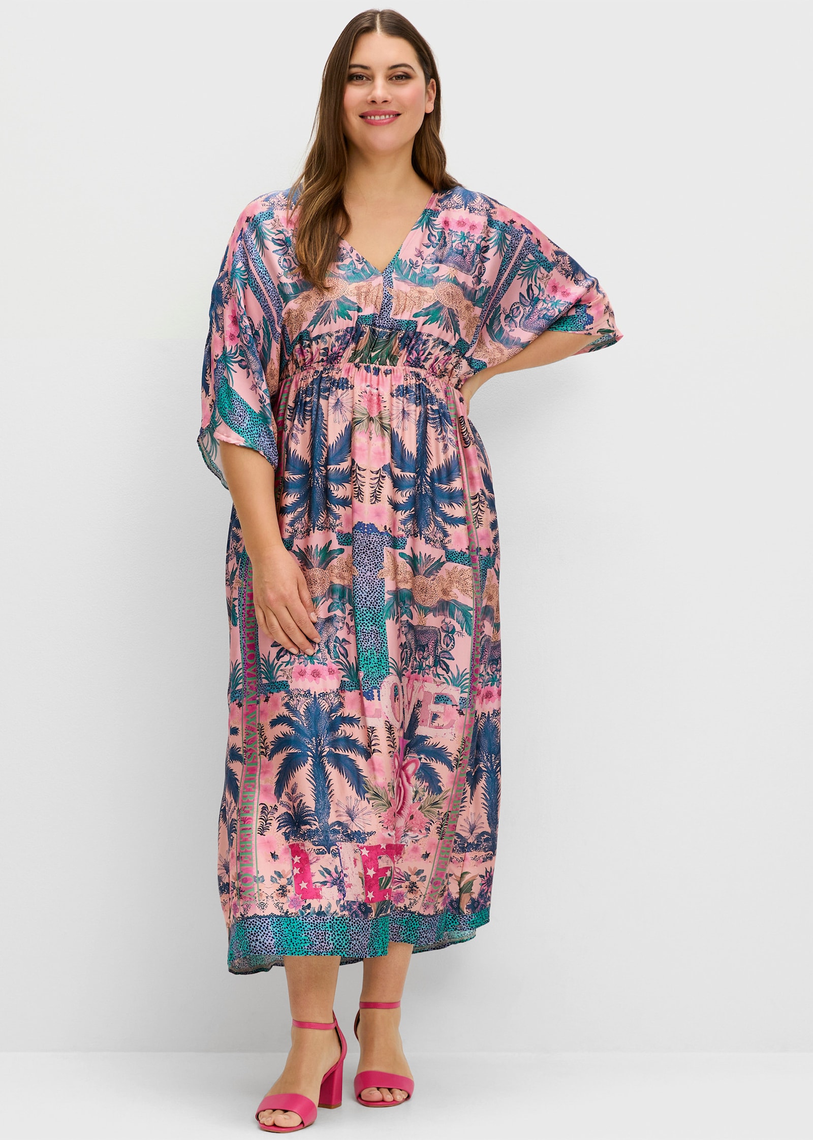 sheego loves miss goodlife Maxikleid mit Alloverprint und weiten Halbärmeln - rosé-gemustert