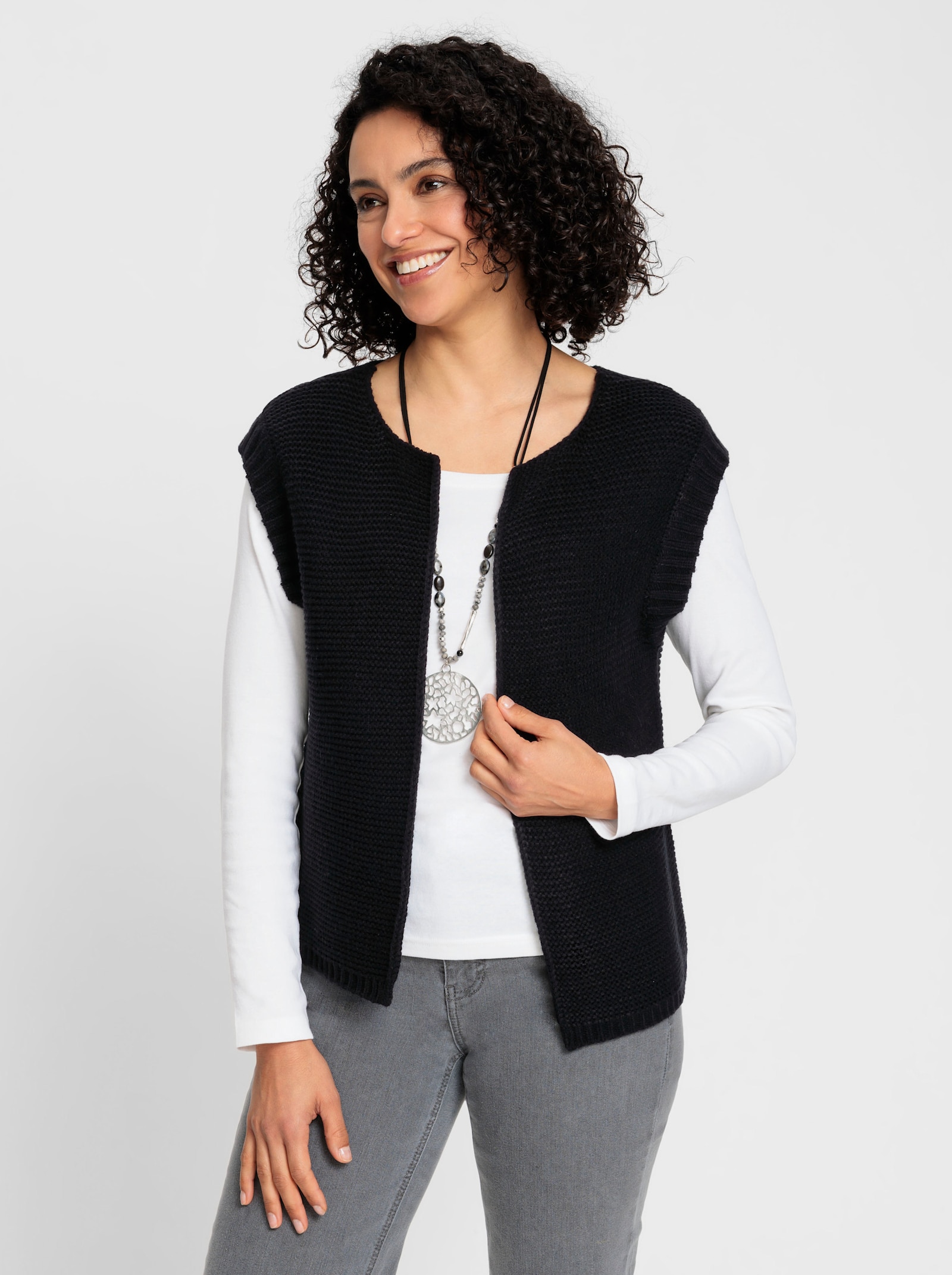 Pletená vesta, 30% striž. vlna - čierna