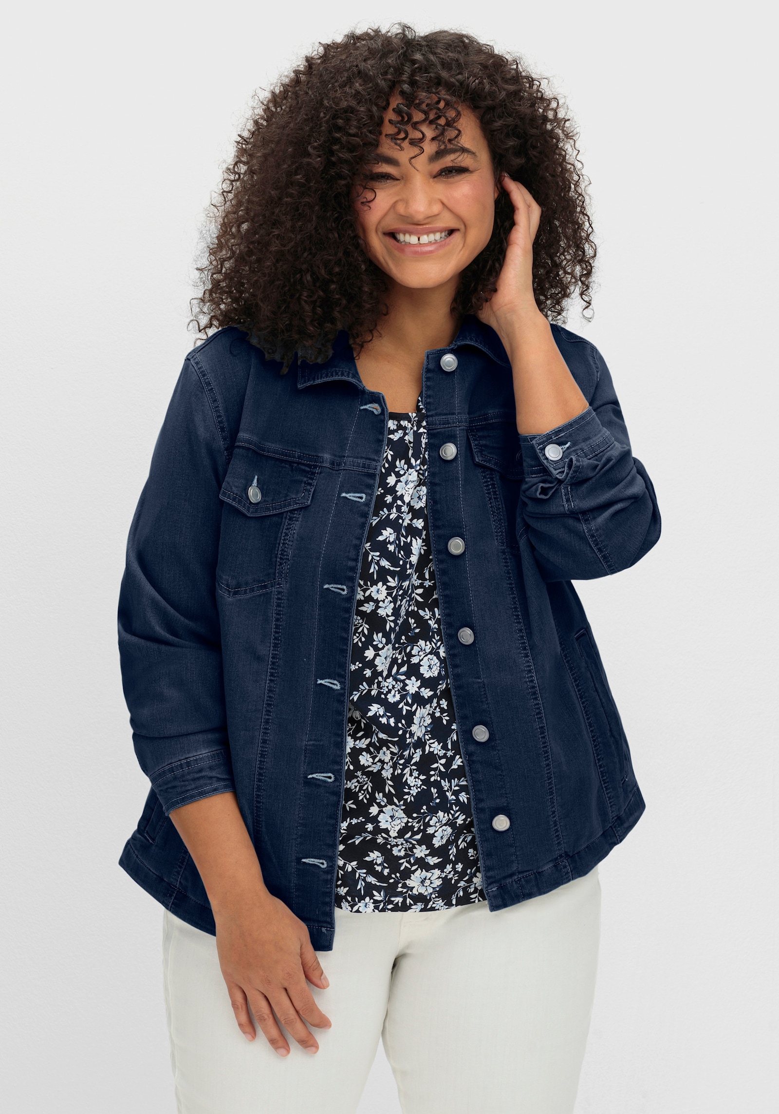 Jeansjacke mit aufgesetzten Brusttaschen - blue-stone-washed