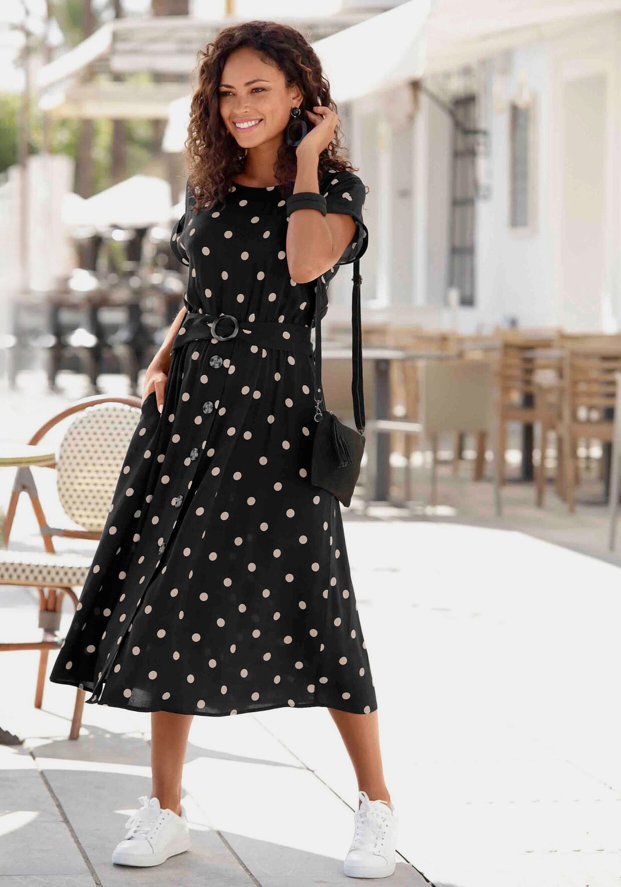 LASCANA Midikleid - schwarz-sand-bedruckt