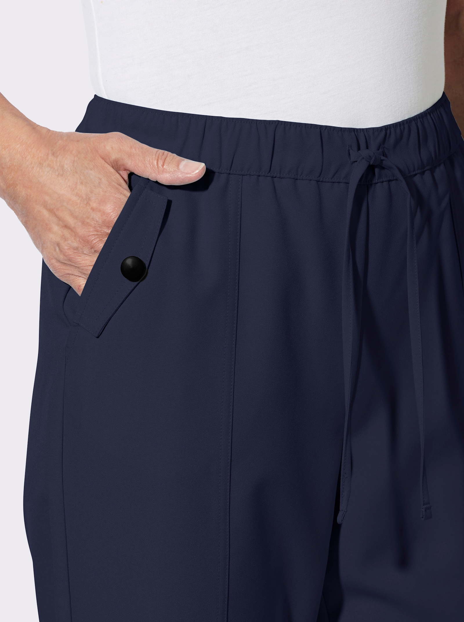 Schlupfhose mit Zierpatten an den Taschen - marine