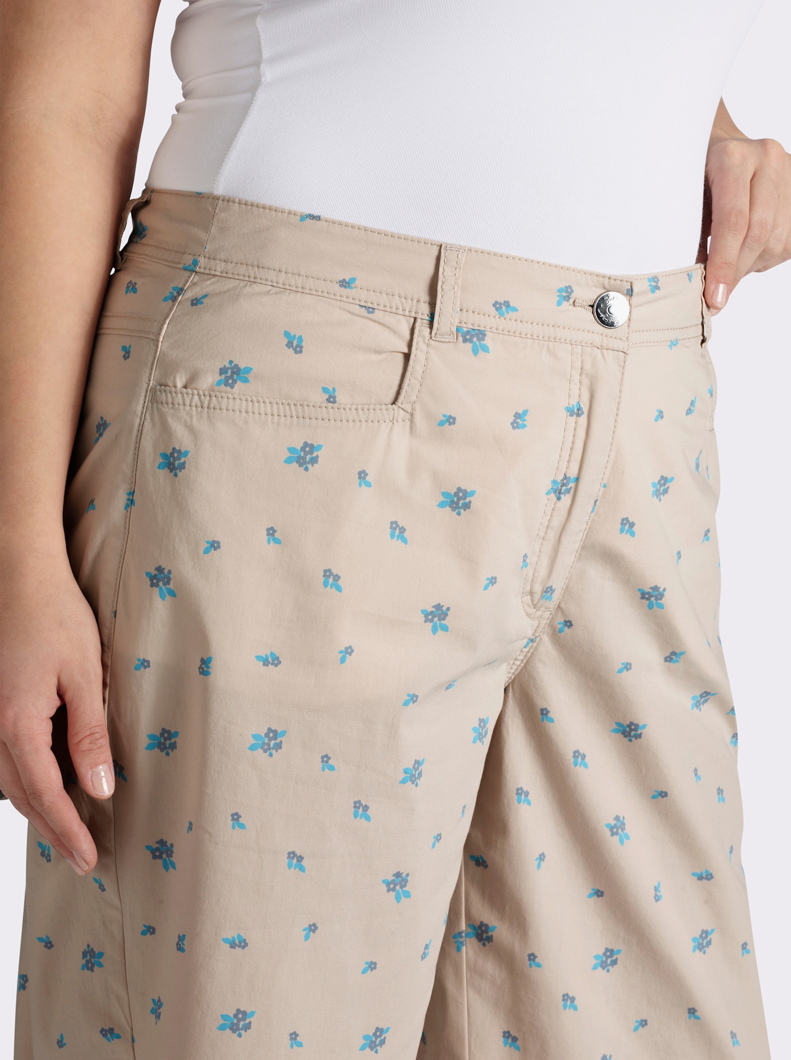 sheego Bermudas mit Minimalprint - elfenbein-bleu-bedruckt