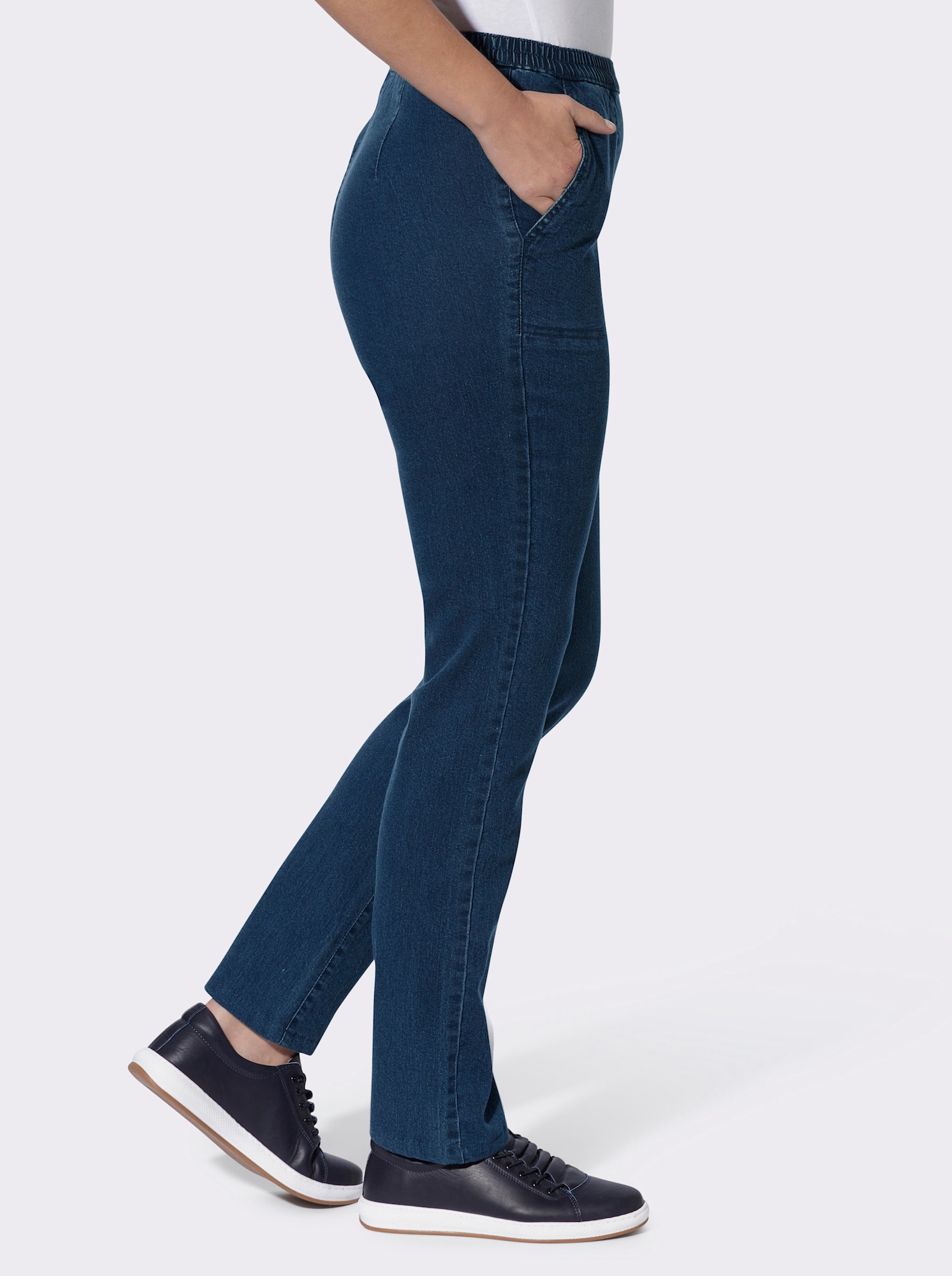 Schlupfjeans mit schrägen Taschen - blue-stone-washed