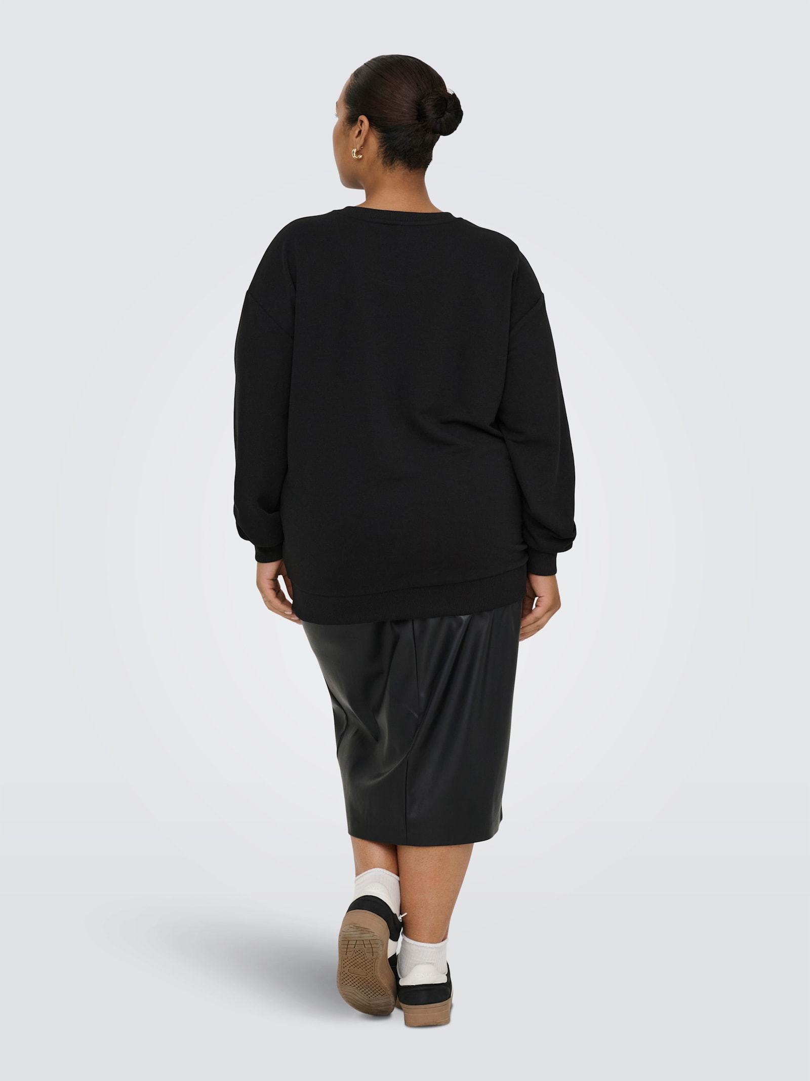 ONLY CARMAKOMA Sweatshirt - black print:leo rolling artwork