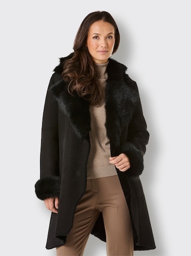 Mainpol Wintermantel aus natürlich gewachsenem Lammfell - schwarz