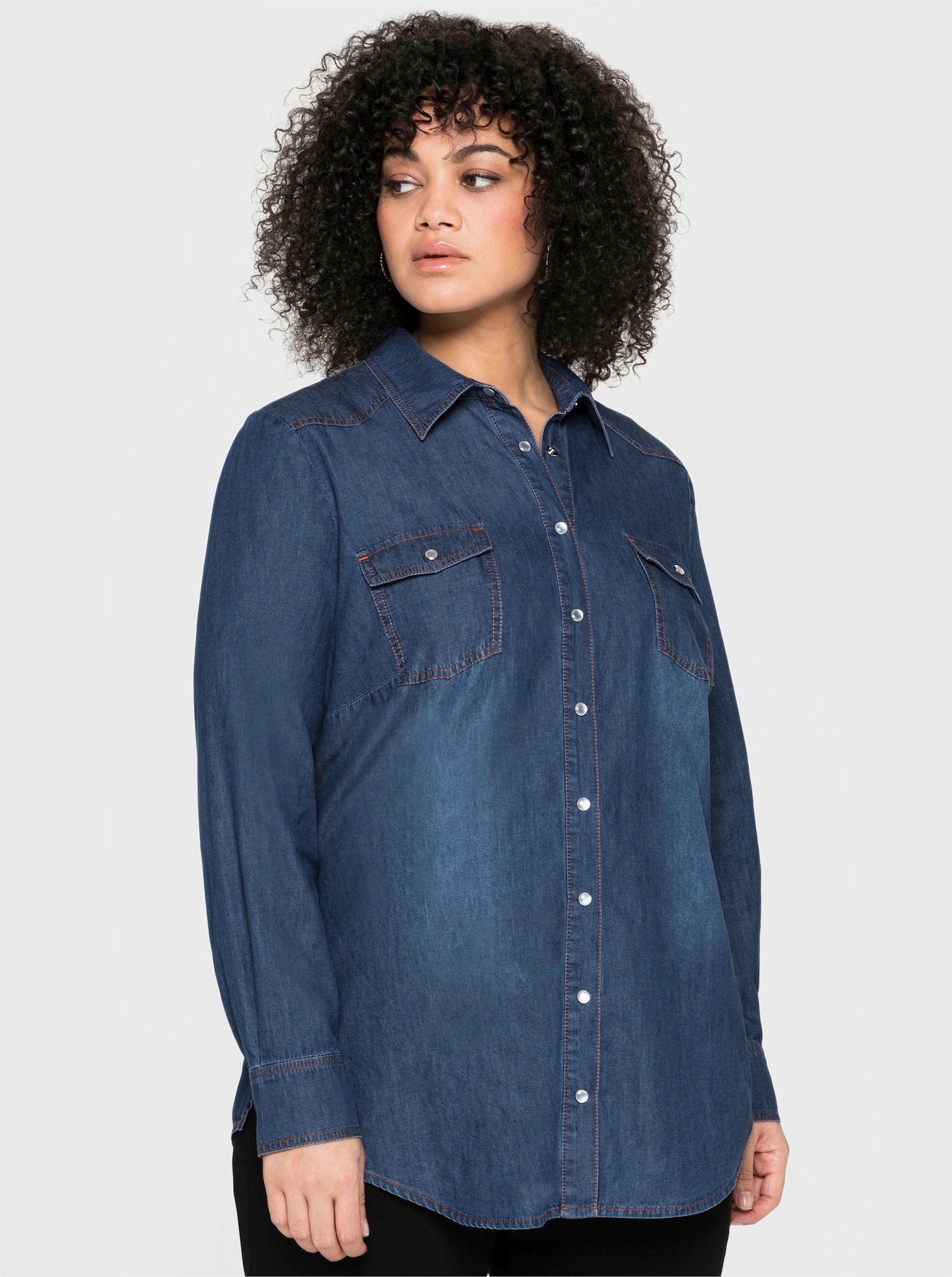 sheego Jeansbluse mit Druckknöpfen - blue denim