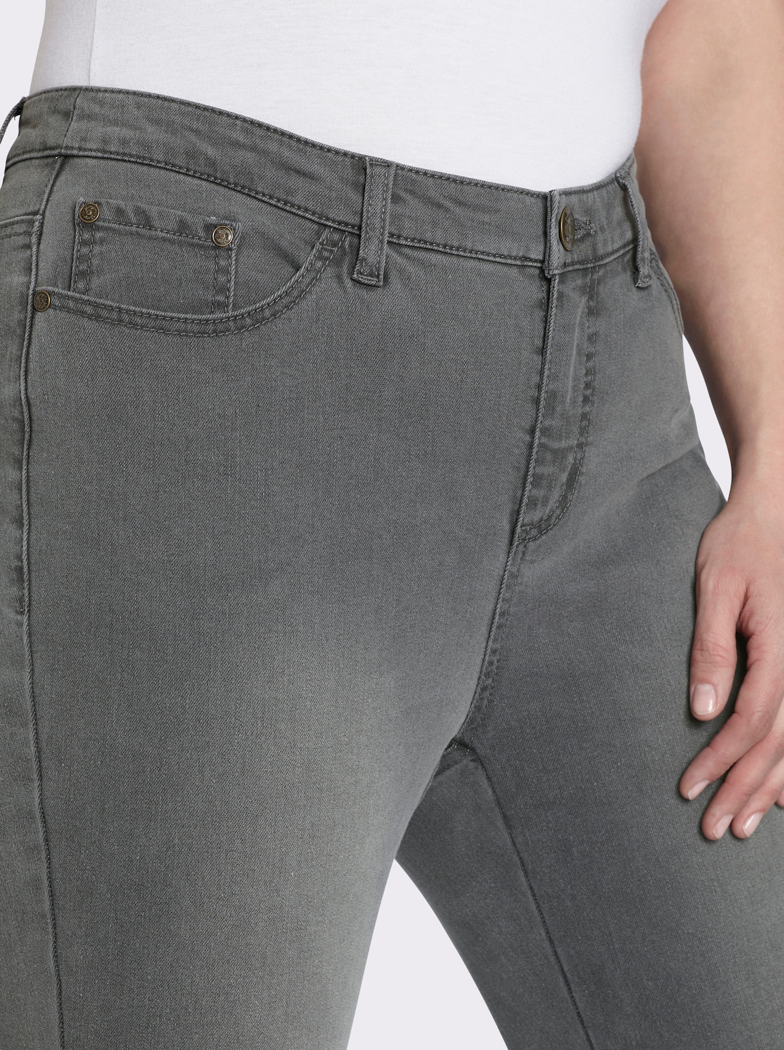 sheego Stretch-Jeans mit Zipper am Saum - grey denim