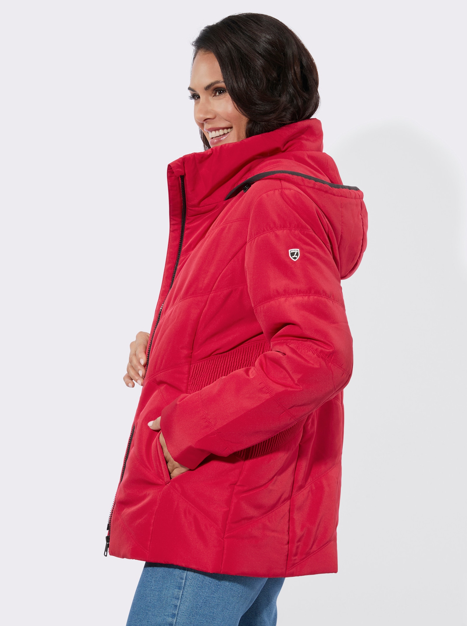 Steppjacke mit gesmokten Seitenpartien - rot