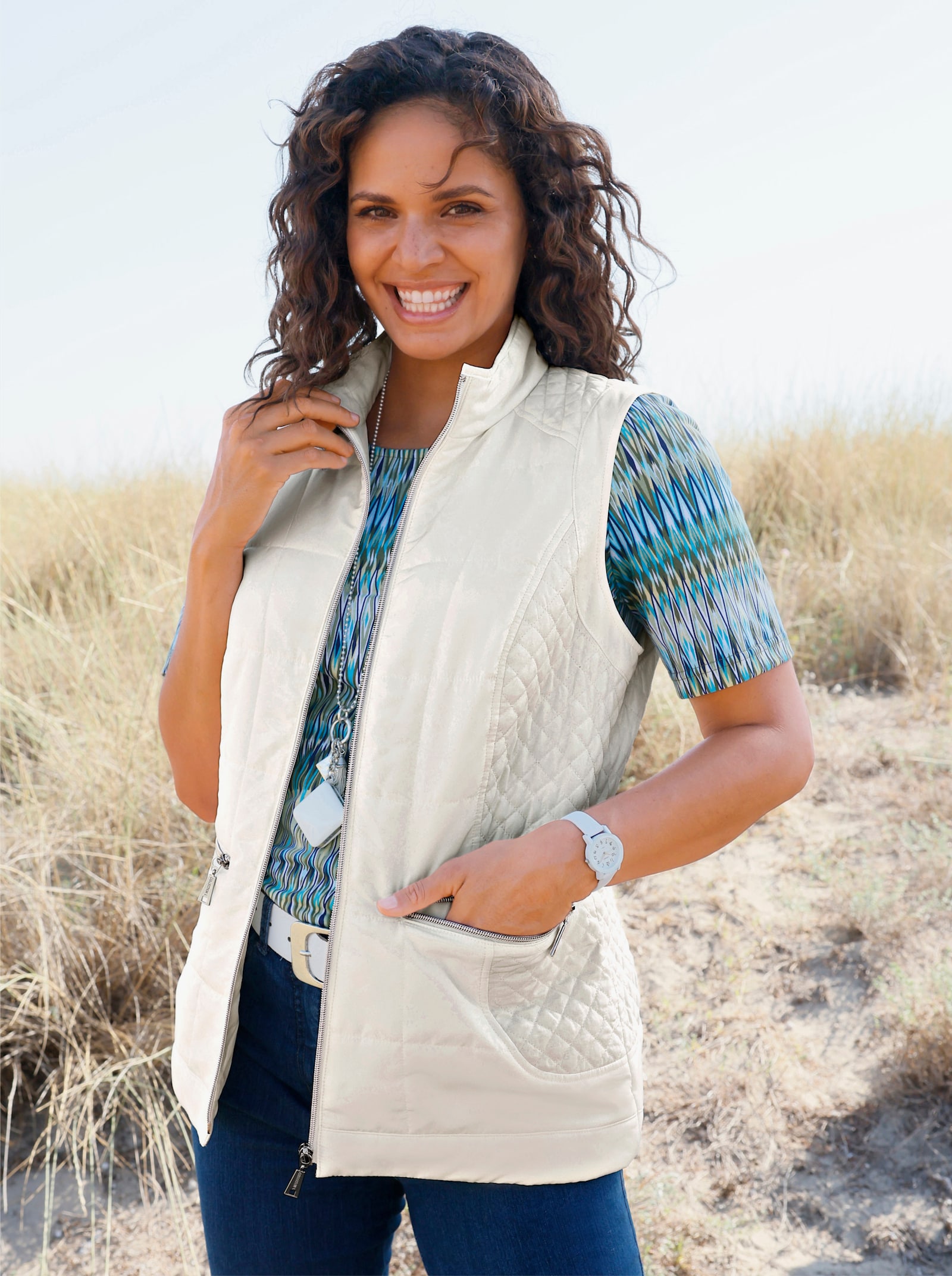 Steppweste mit hohem Stehkragen - ecru