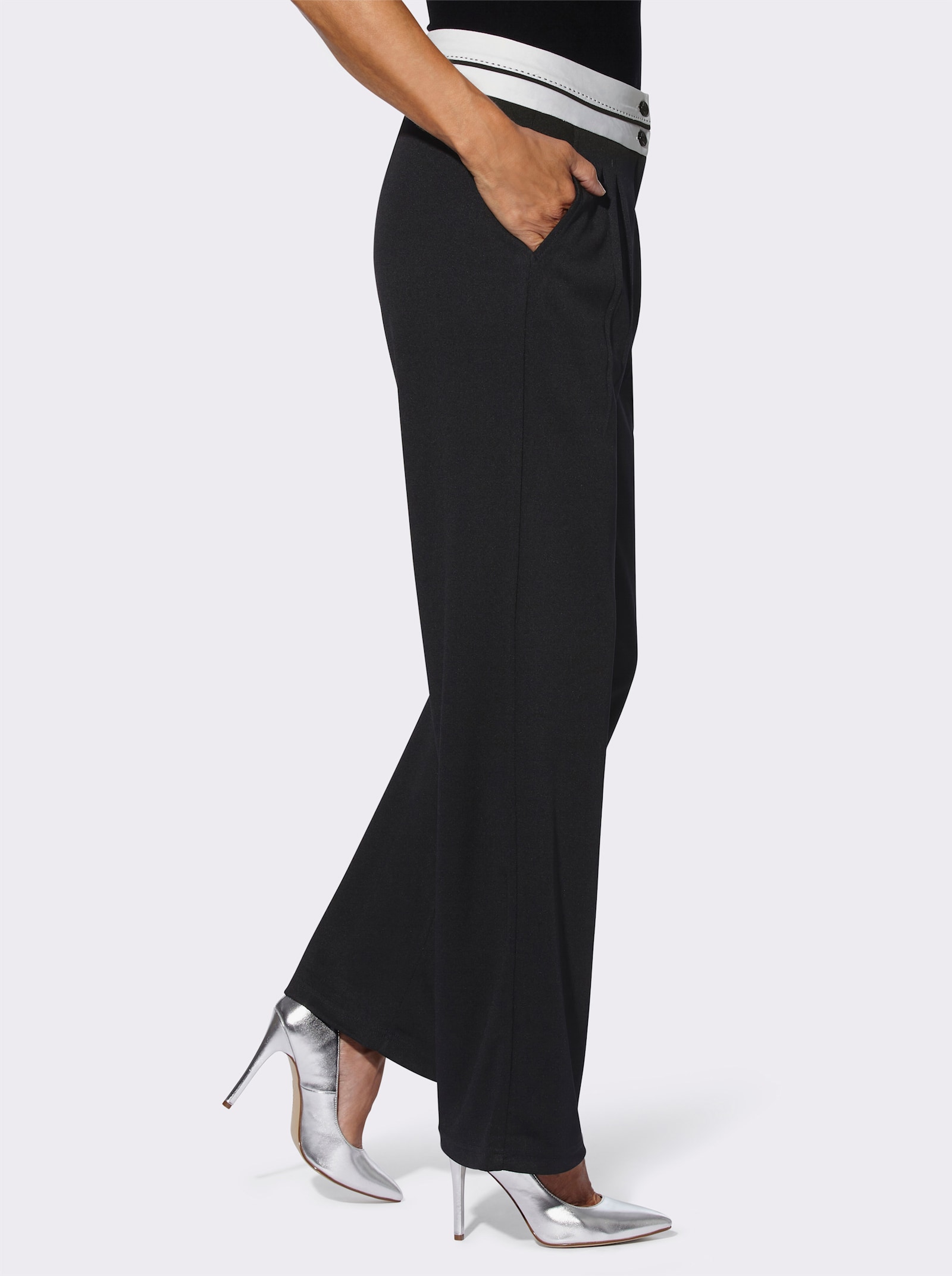 Bundfaltenhose mit weitem Bein - schwarz