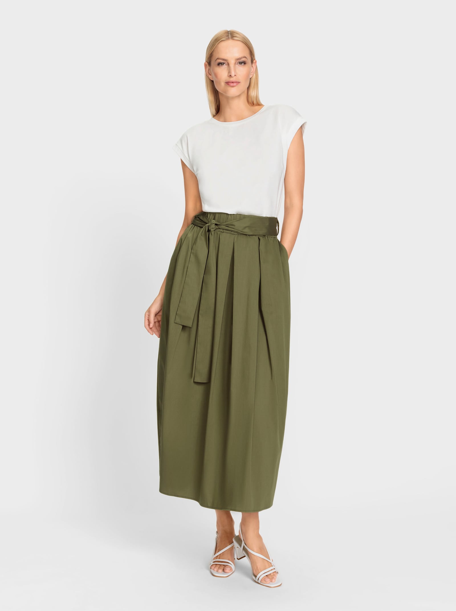 heine Maxikleid mit Bindegürtel - ecru-oliv