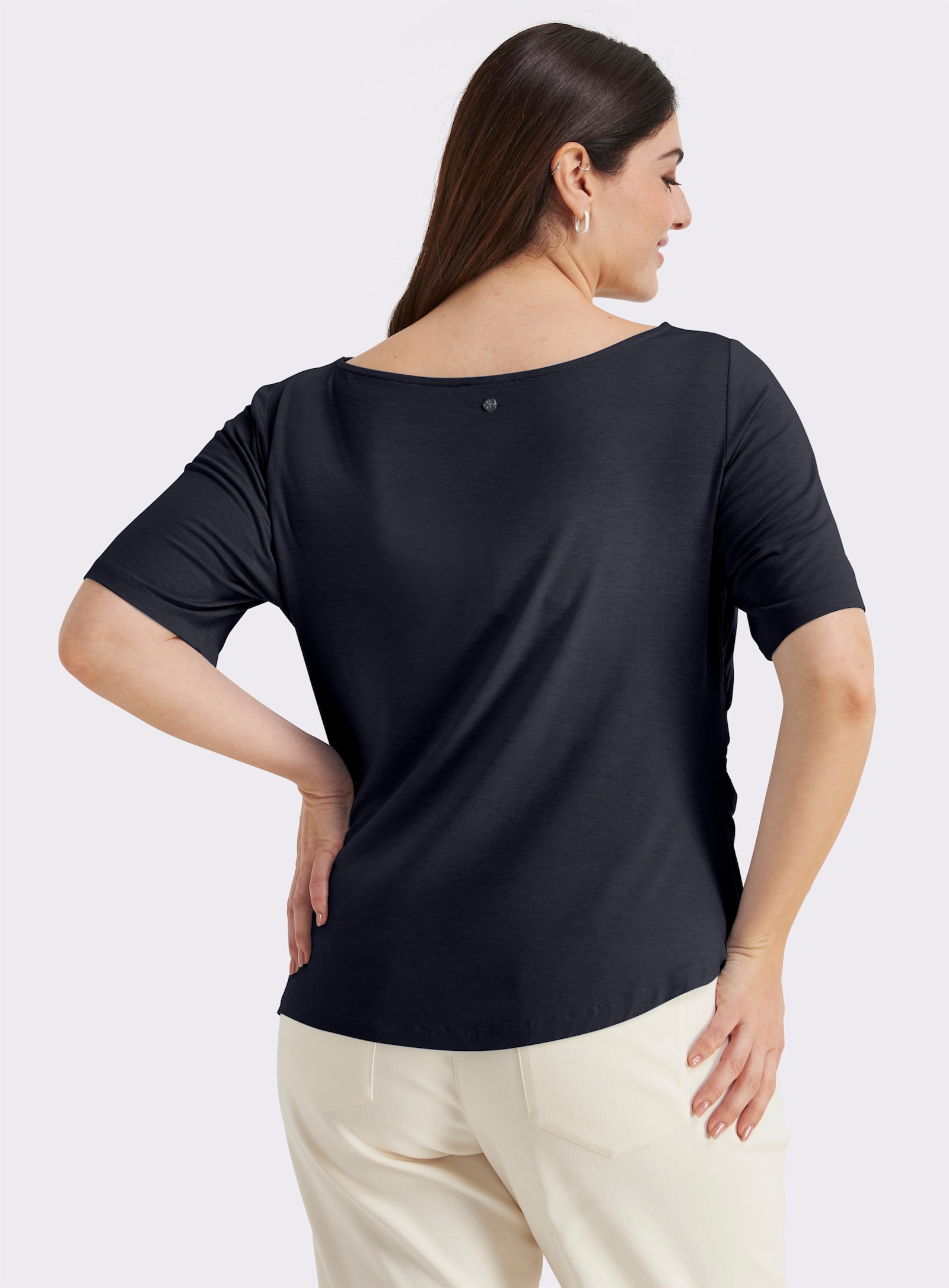 sheego Shirt mit Drapierungen in der Taille - tiefblau