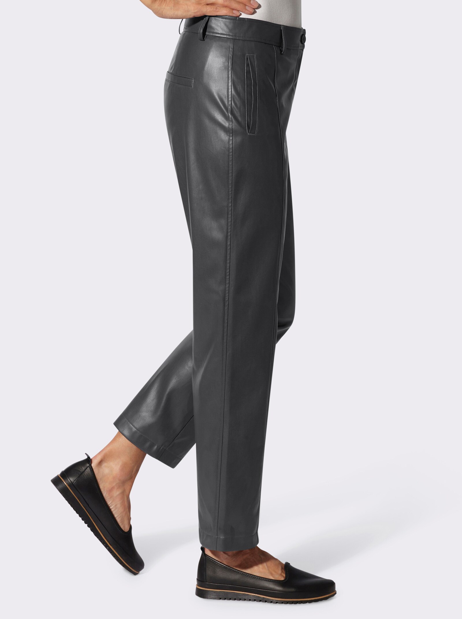Lederimitathose mit Teilungsnaht vorne - schwarz