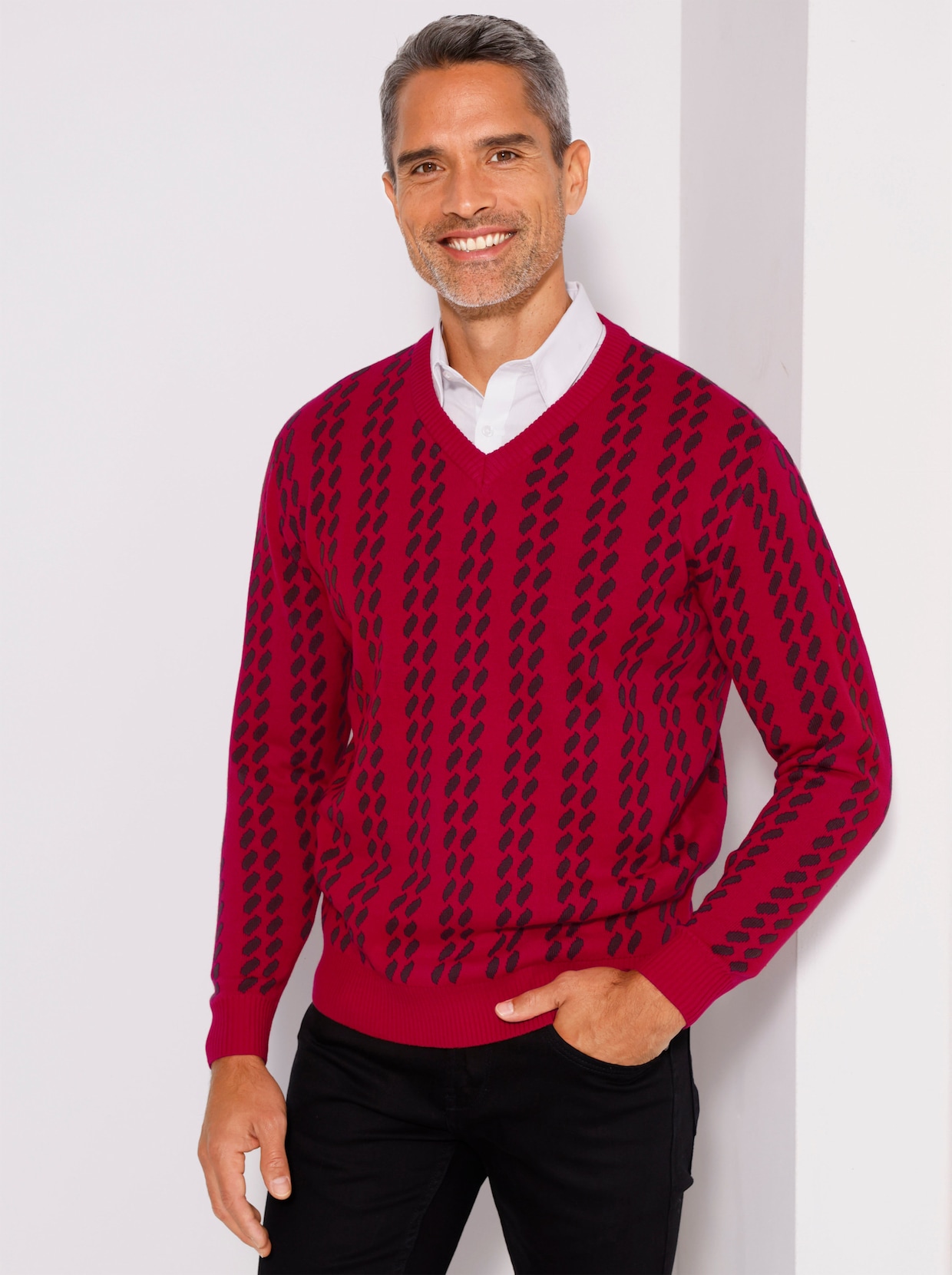 Svetr s výstřihem do V s grafickým pleteným vzorem - červená-burgundská