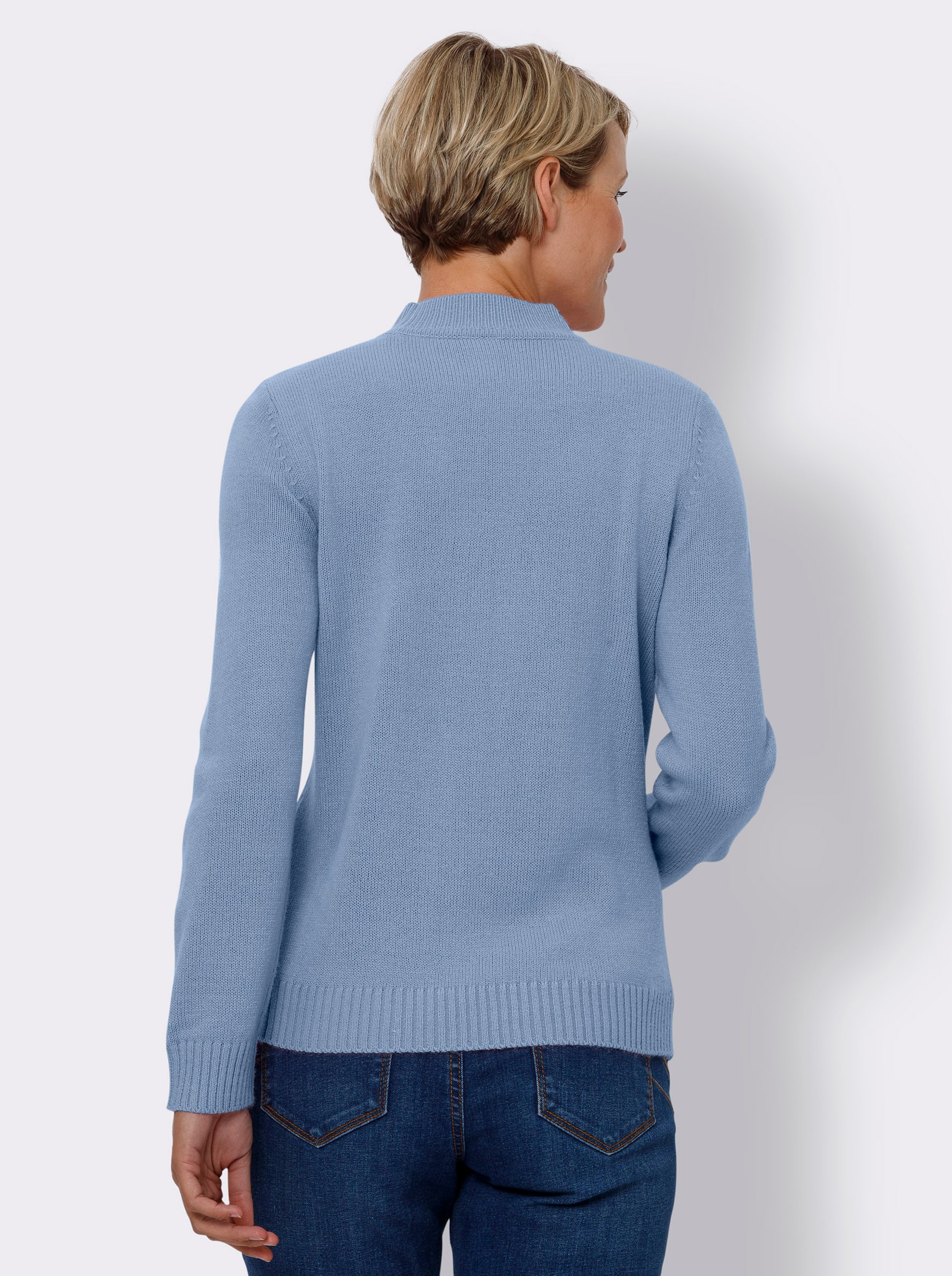 Pullover met opstaande kraag en V-vormig breipatroon - lichtblauw