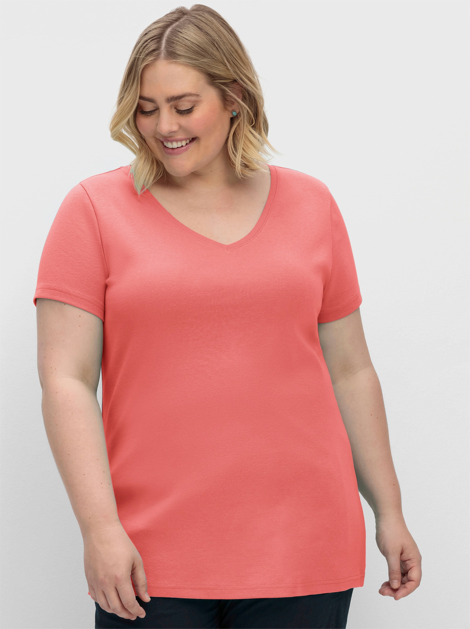 sheego T-shirt met V-hals, ribmateriaal - koraal