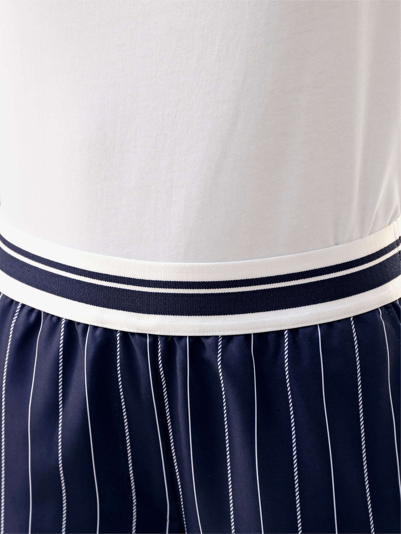 Schlupfhose mit Nadelstreifen-Muster - marine-weiß-gestreift