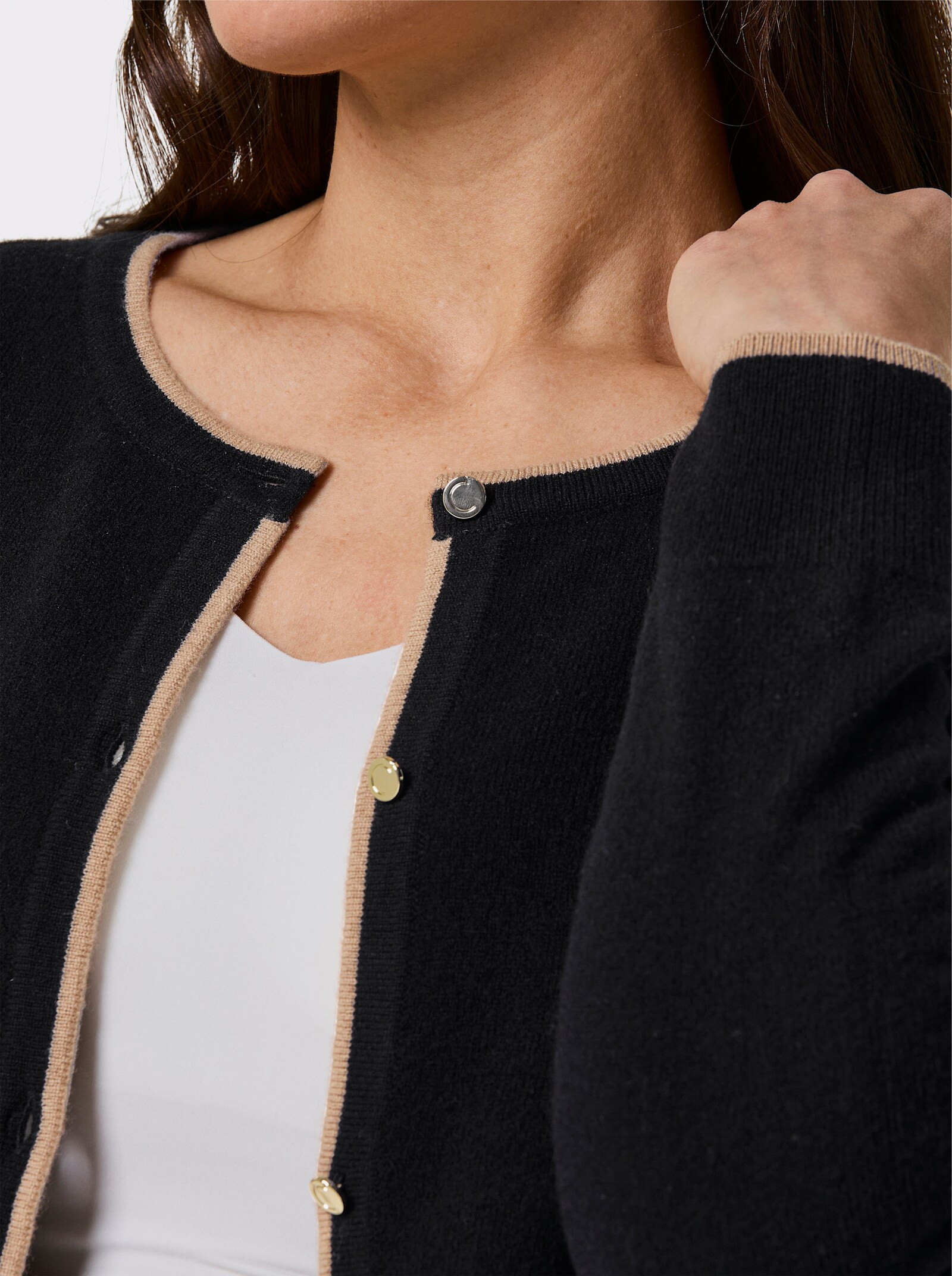 CREATION L PREMIUM Feinstrickjacke mit Kontrastkanten - schwarz-camel